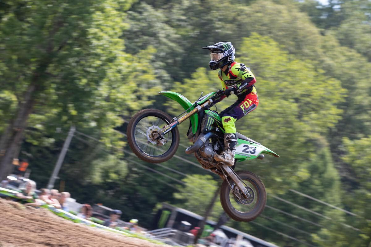 Ryder Difrancesco raced to the Moto 1 win in the Supermini 1 class.