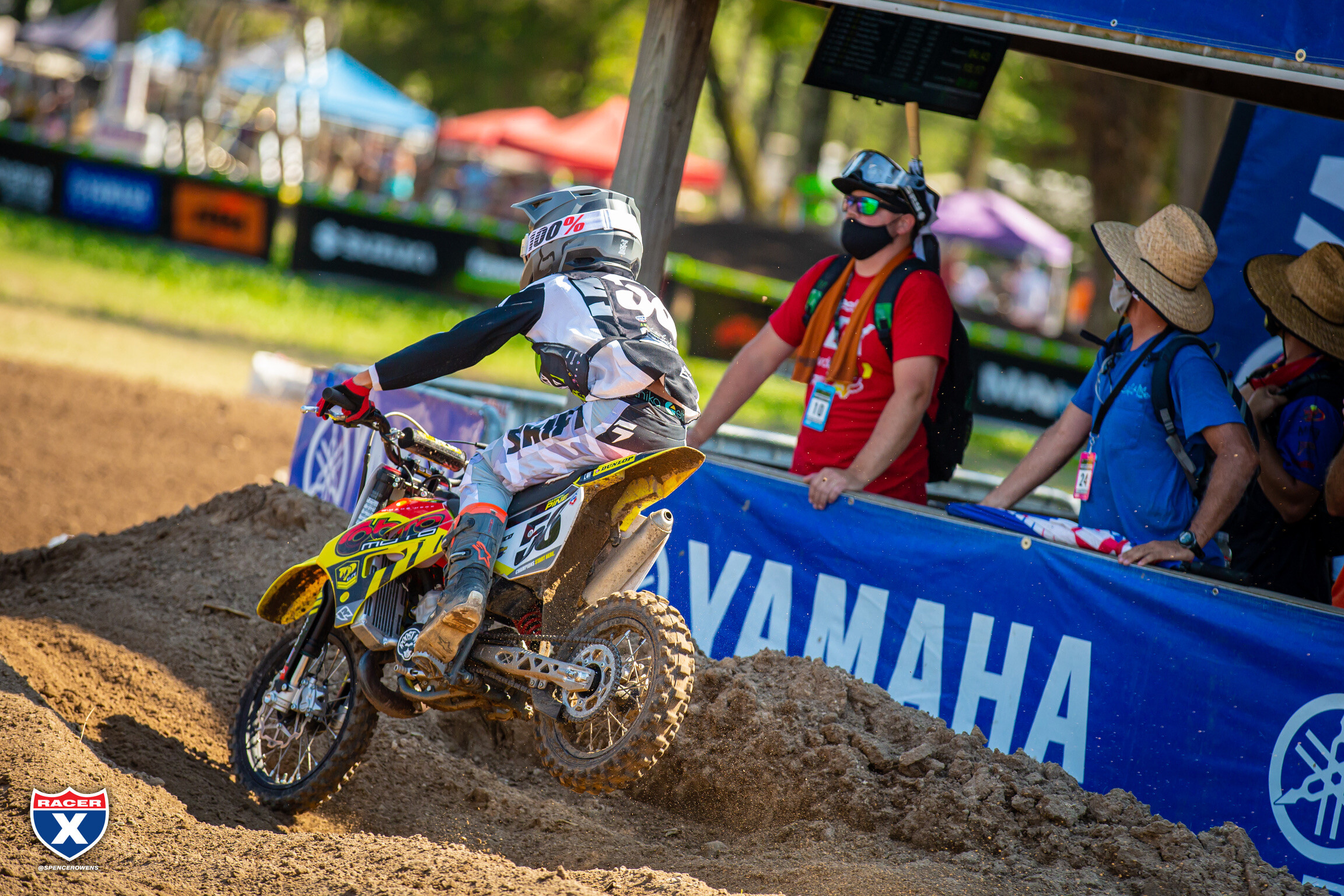 6ADF790D-F7C4-42F5-A5C0-5C6D6EFBE60E