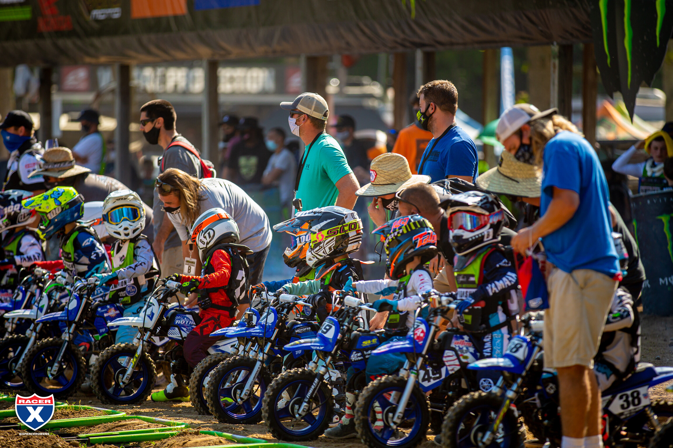 11F0EFDB-6AFC-4BB7-997E-3E56EF395371