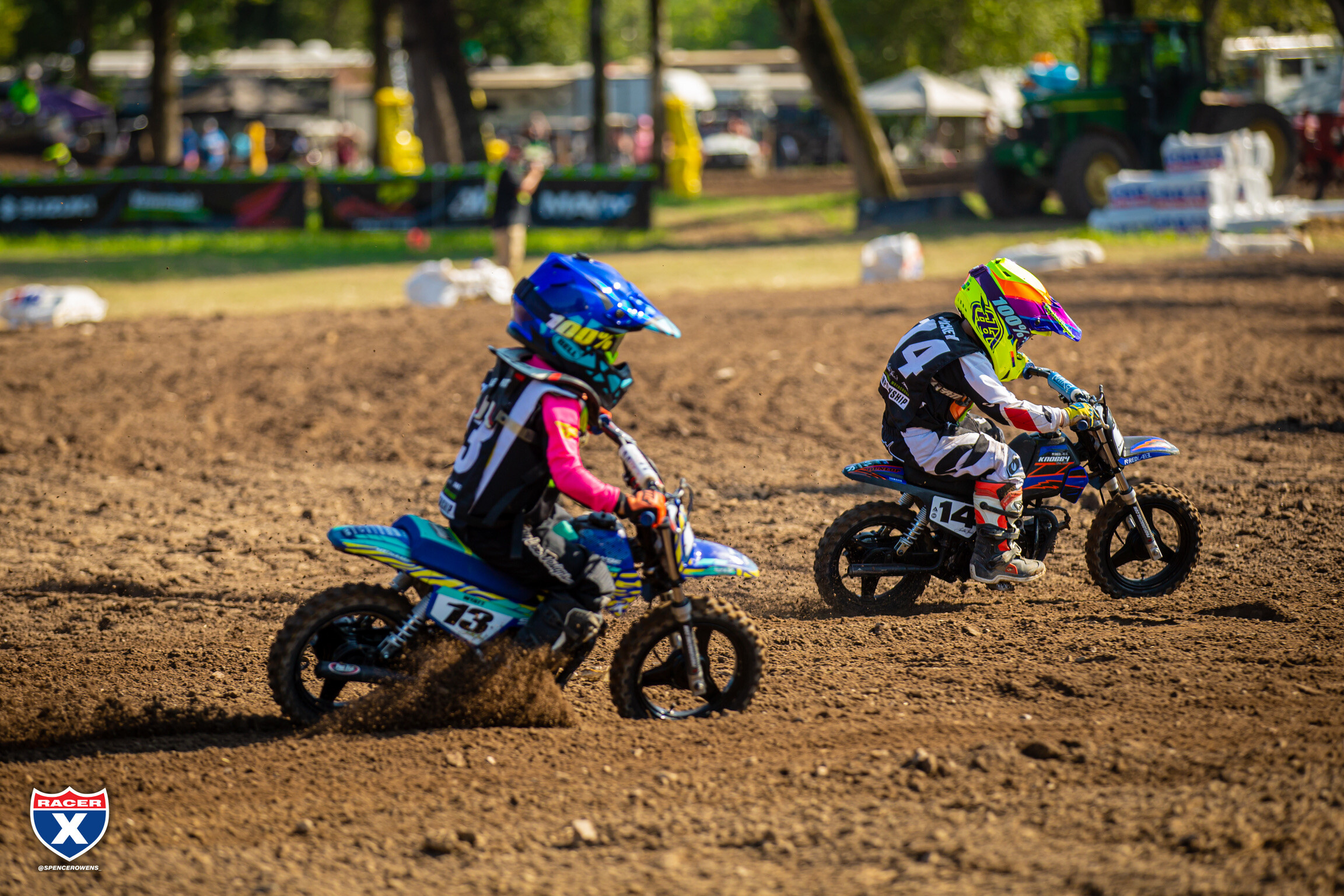 ACE8B0A6-91A8-4228-BA61-16B6FE9F67CC