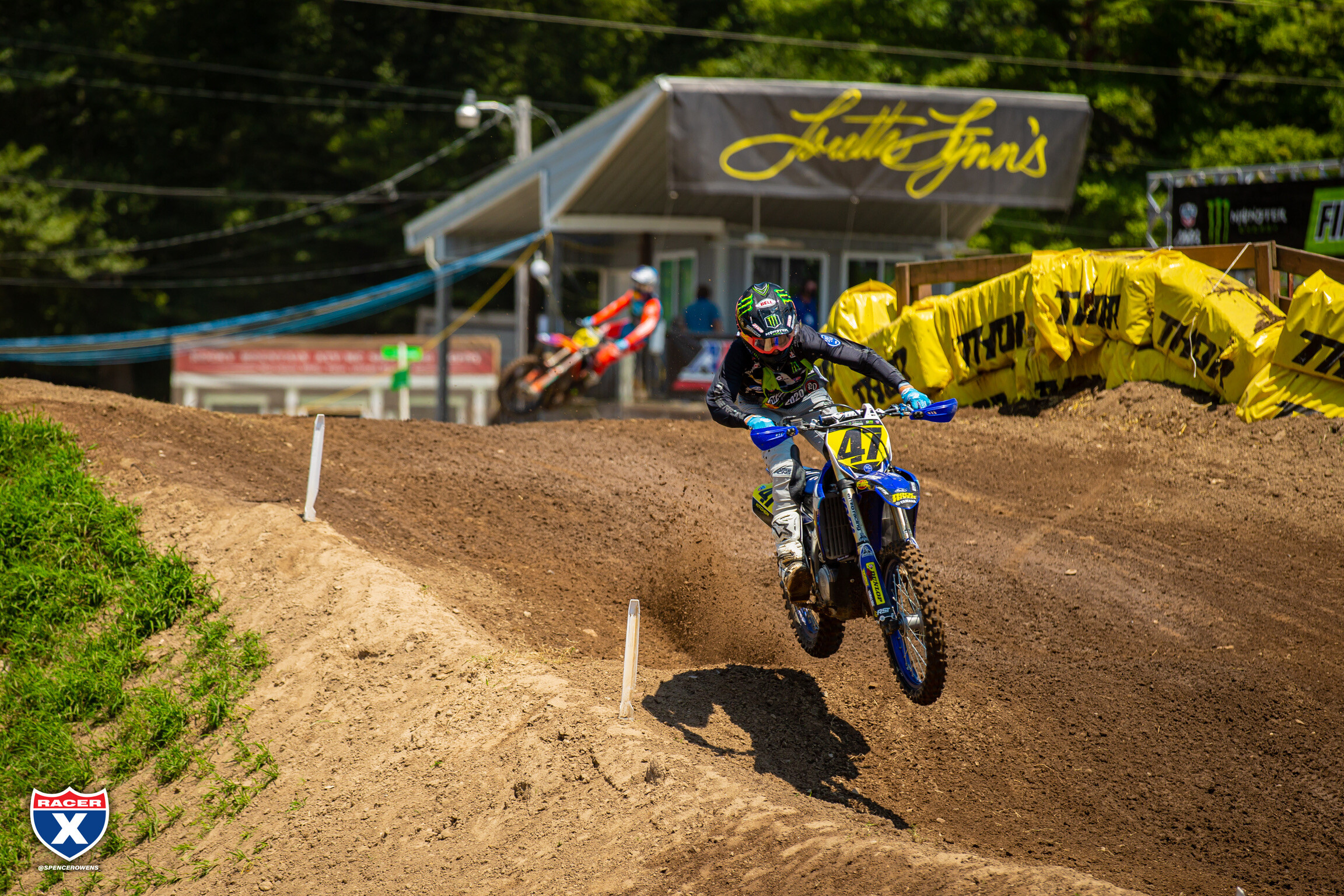 FD21F406-DEAF-446D-81DD-79F48D0F6110