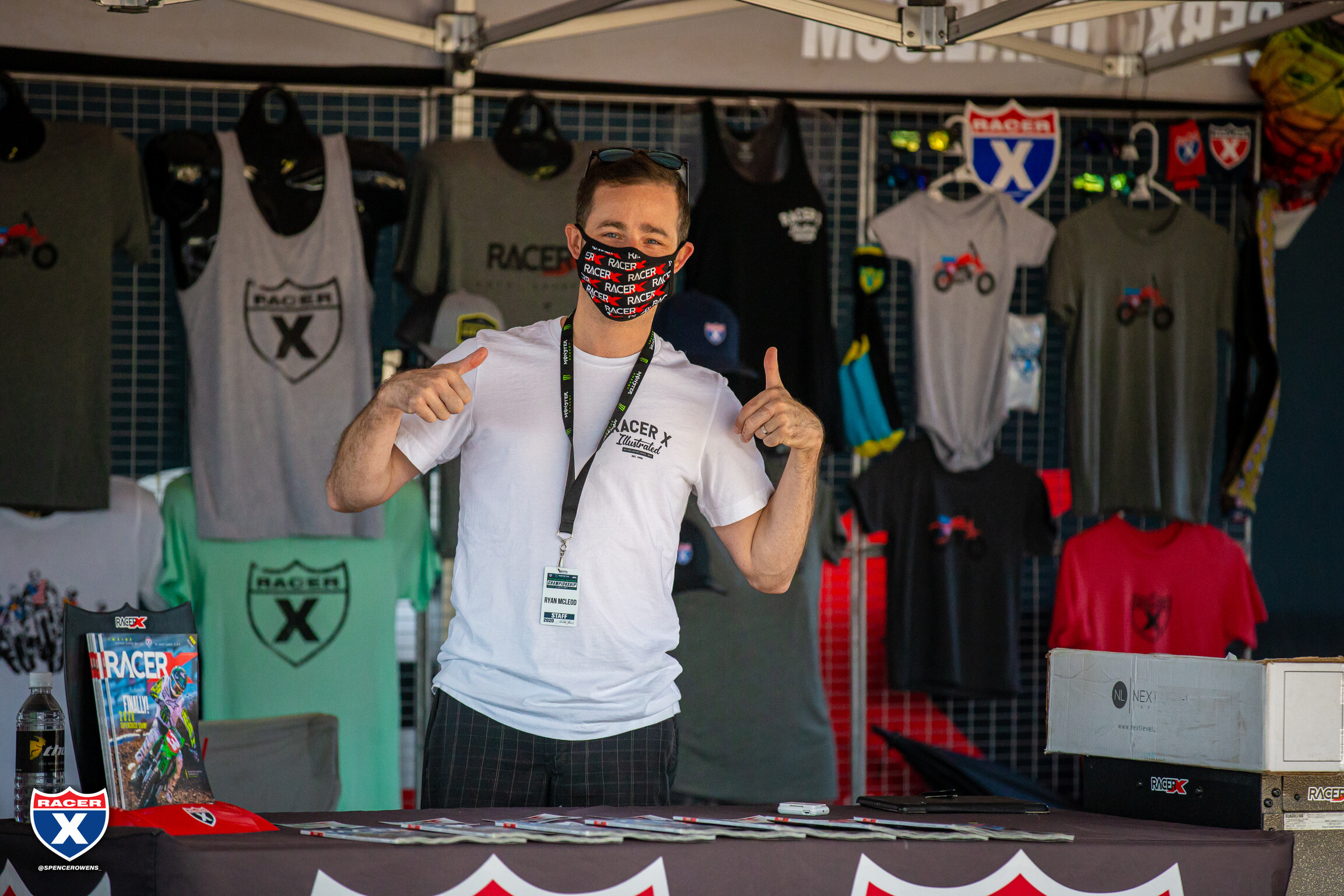 EAA19AC6-8A0B-4BCF-A1C4-6D50BC8E26F6