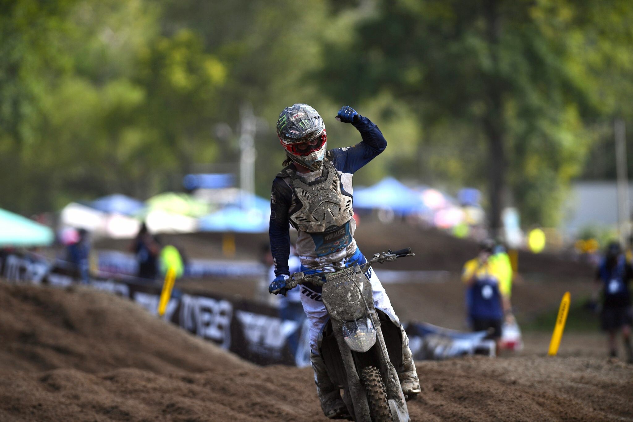 Dylan Ferrandis goes 1-1 at Loretta Lynn's.