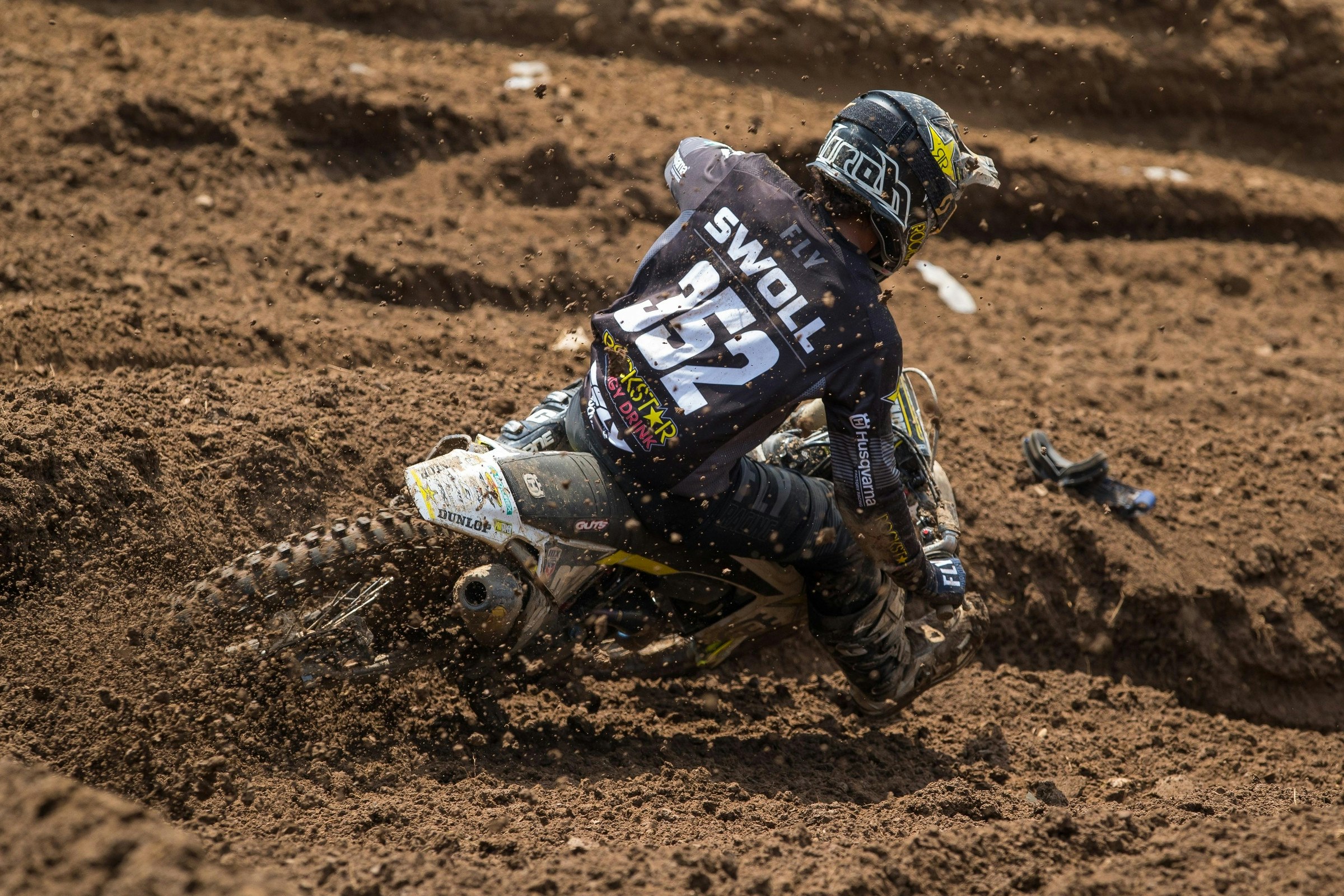 Jalek Swoll Out for Loretta's 2