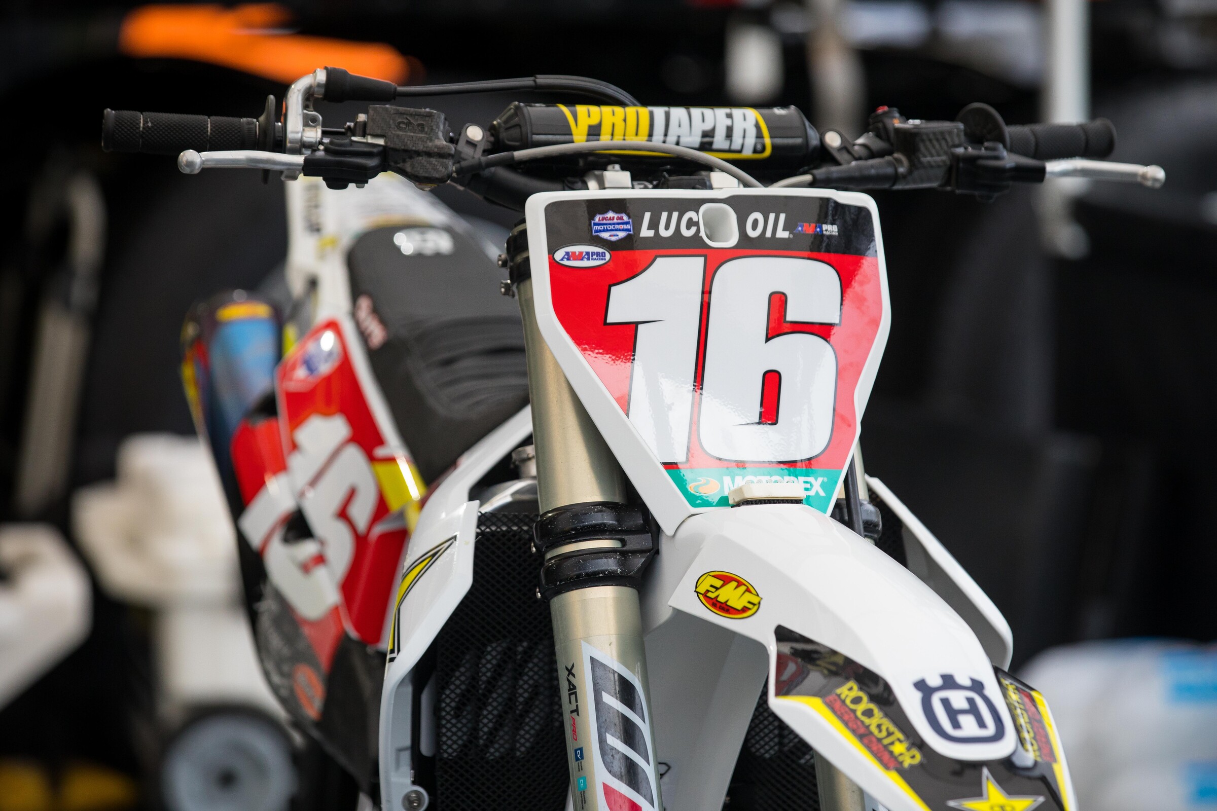 Zach Osborne's Husqvarna FC 450 sporting red.