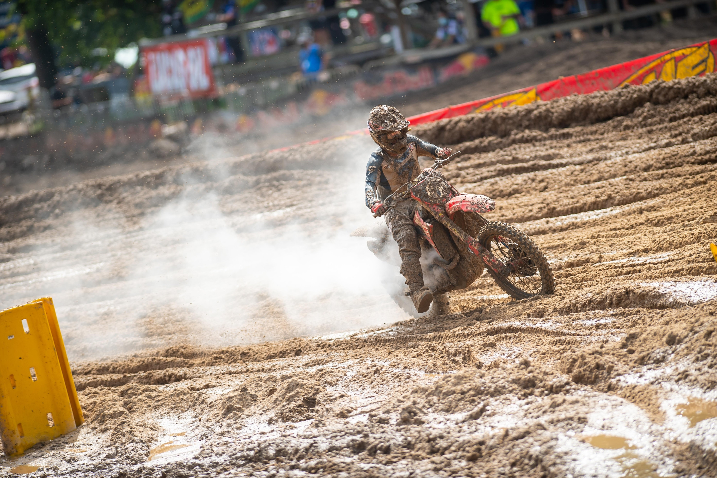 Best Post-Race Show Ever: Loretta Lynn's 2 Breakdown