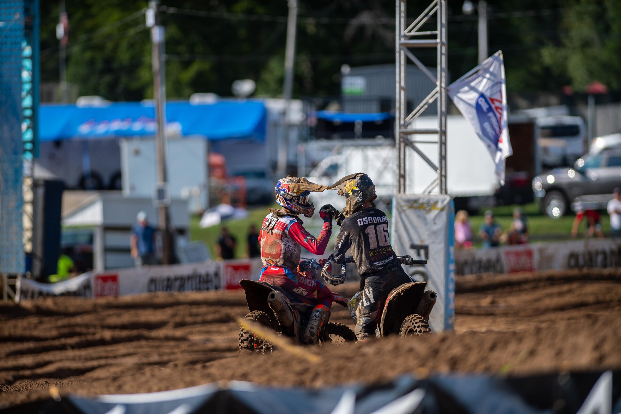 Musquin congratulating Osborne after the second moto.