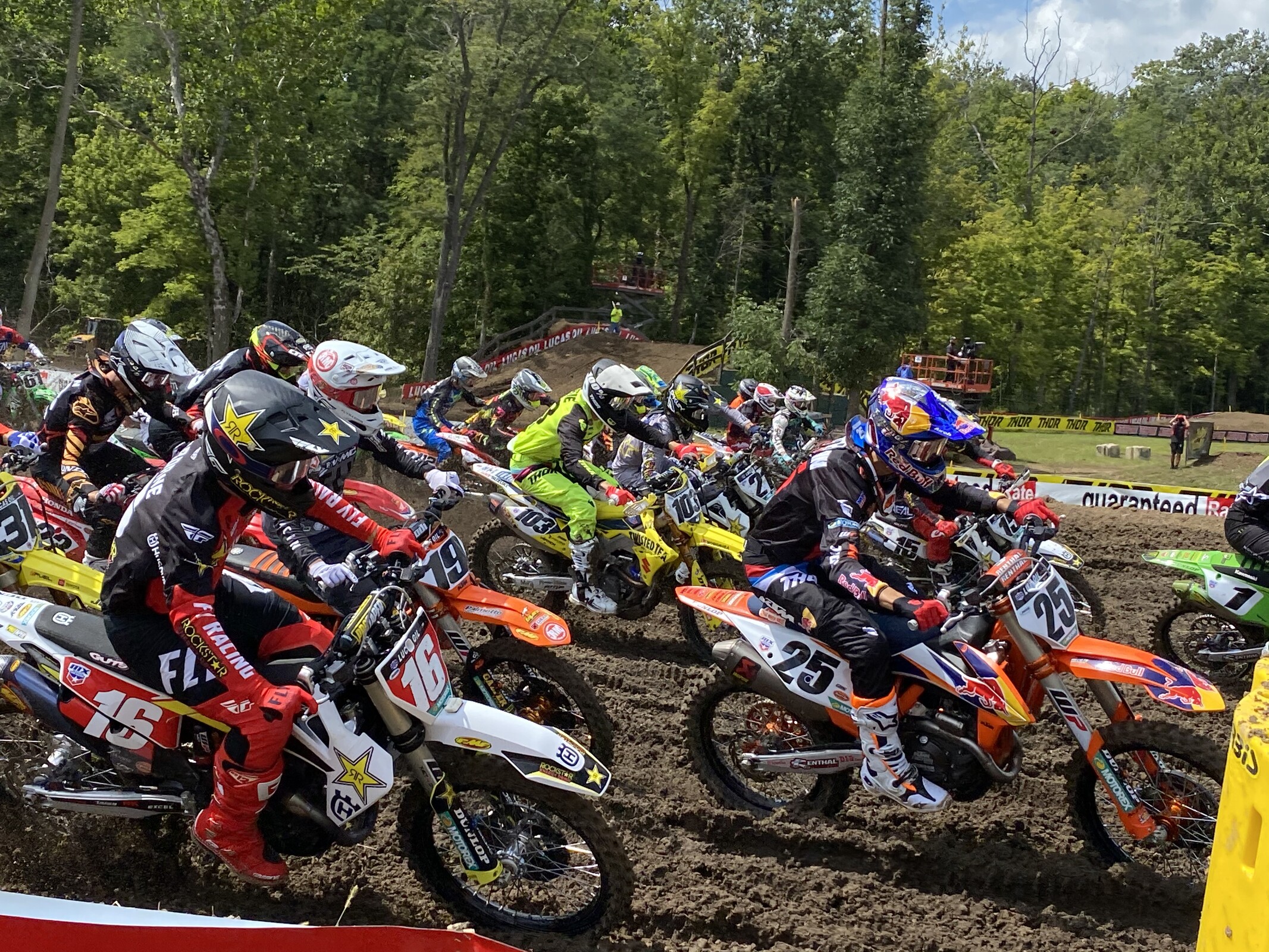 The start of the first 450 Class moto.