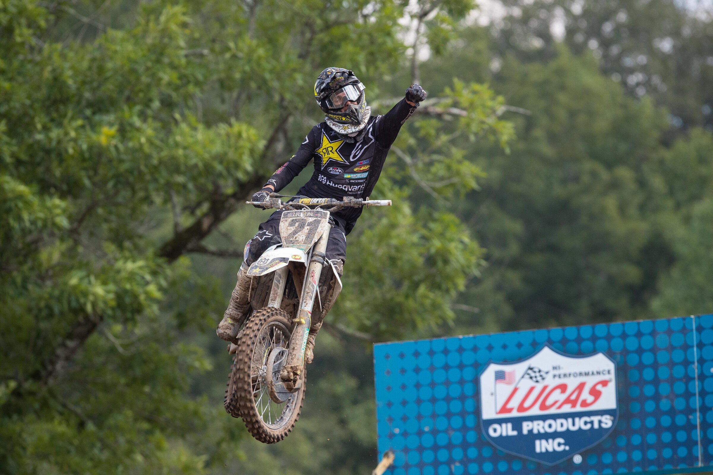 Jason Anderson won the first moto of the 2020 championship.