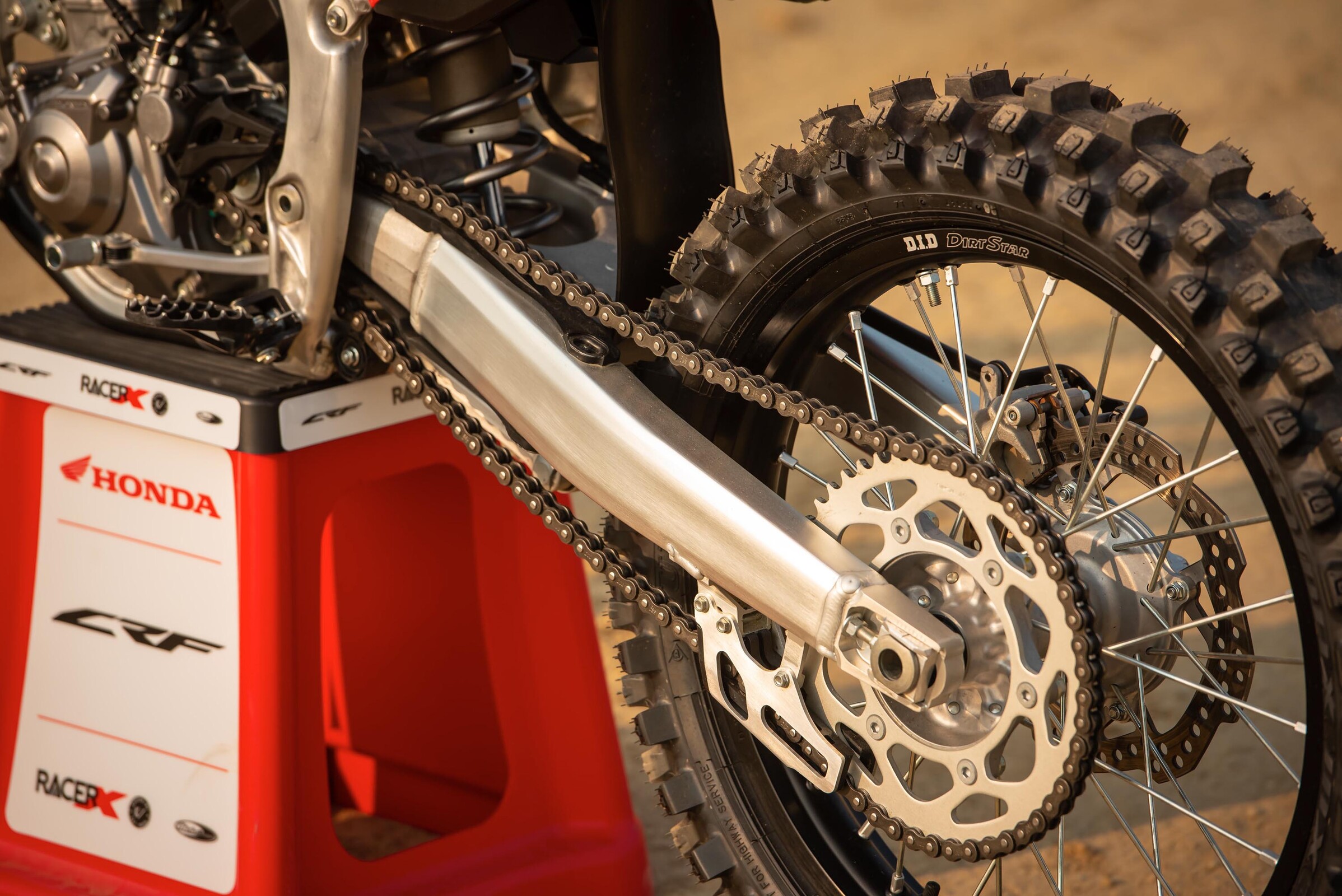 2021_Honda_CRF450R_Intro-Cudby-042