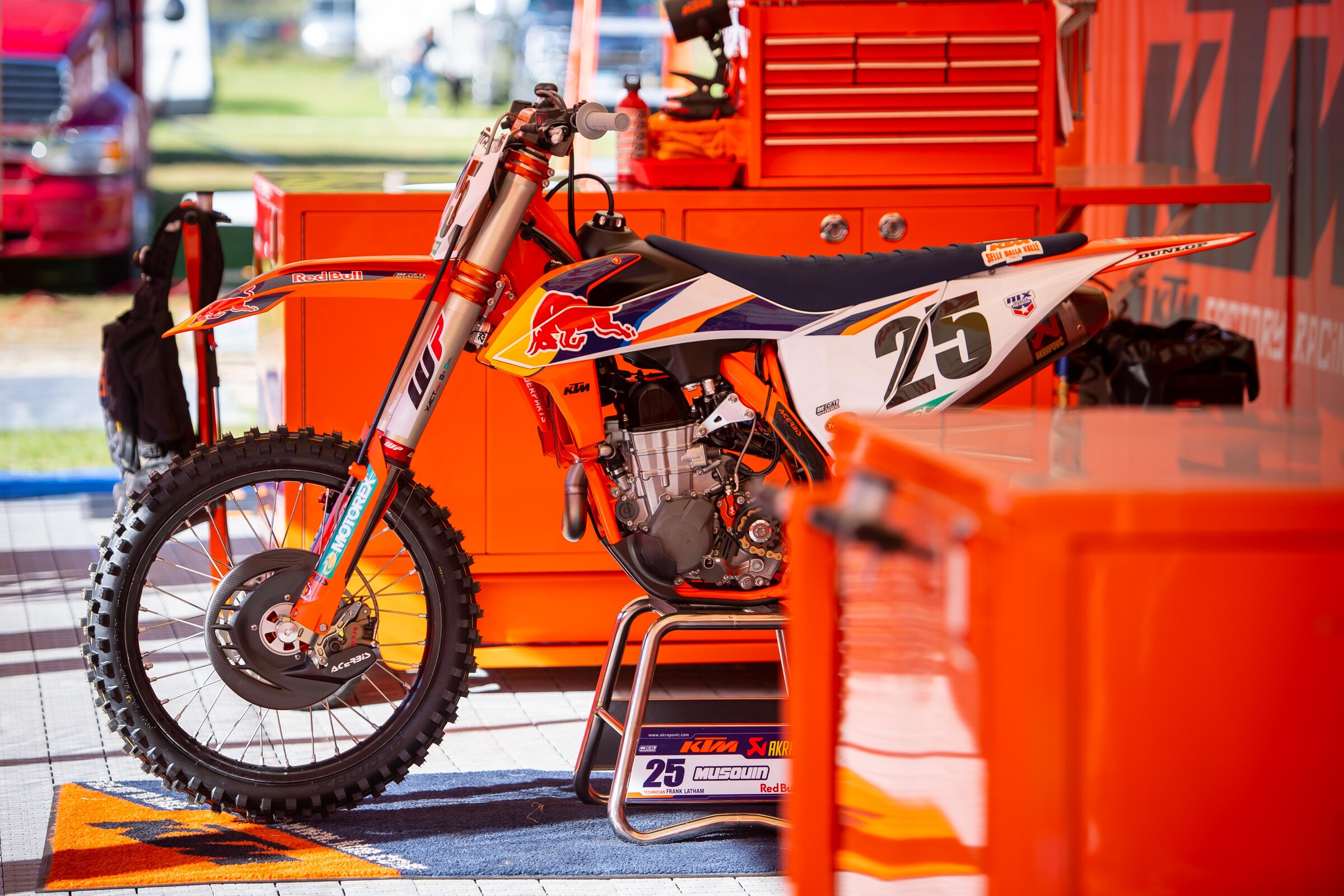 Marvin Musquin's Red Bull KTM.