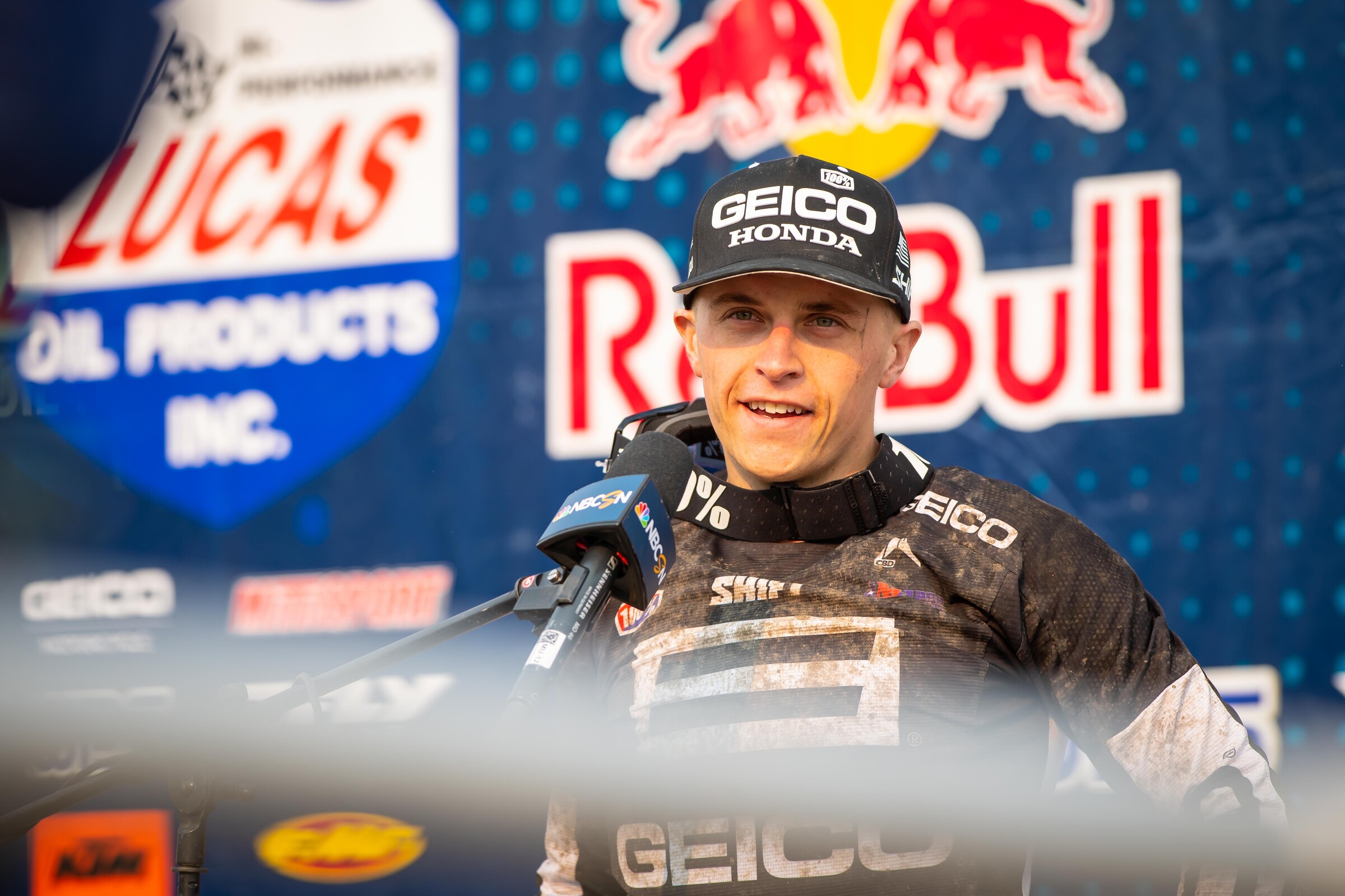 Jeremy Martin heads to the final round 18 points behind Dylan Ferrandis.