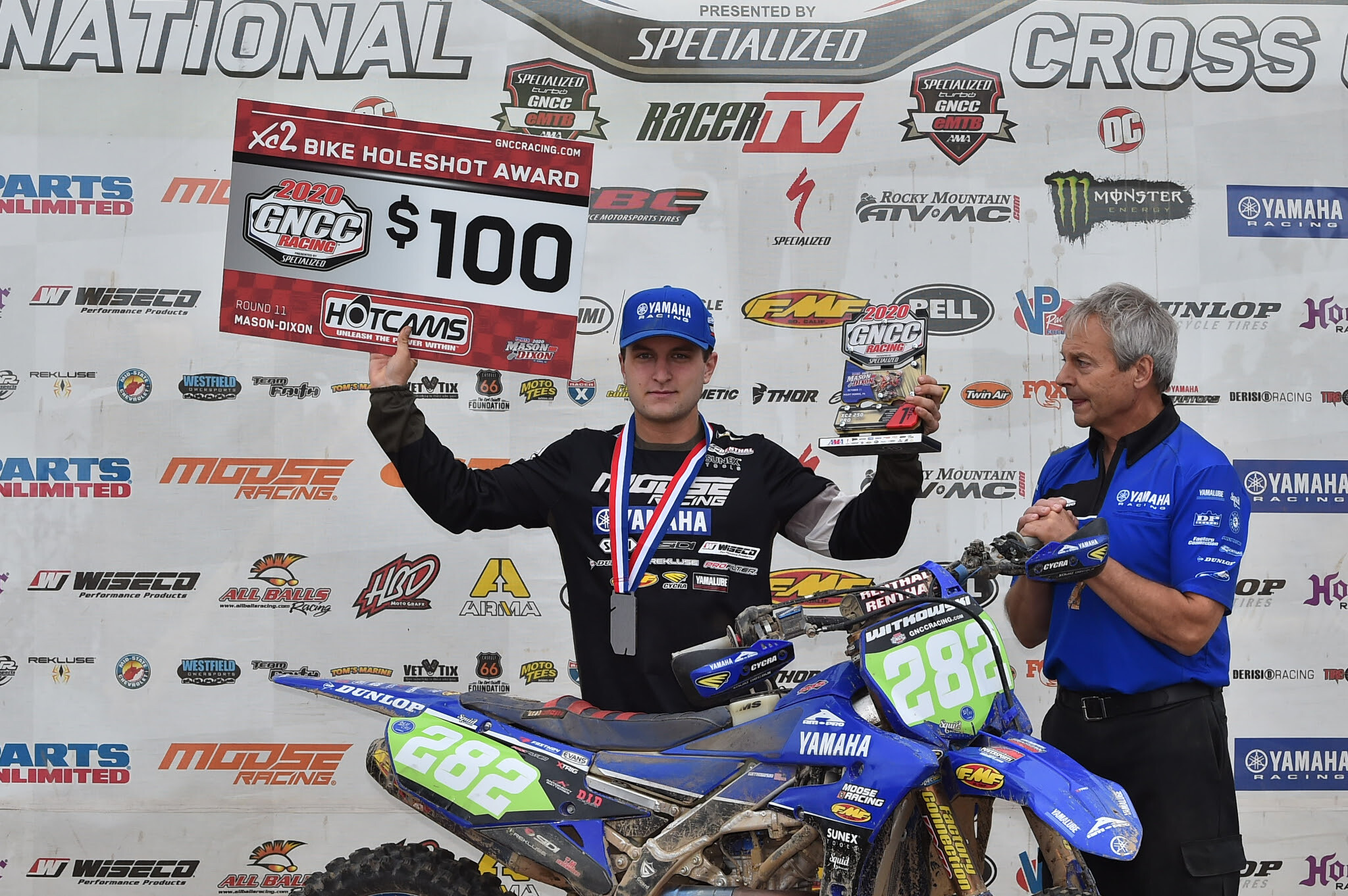 Mike Witkowski (AmPro Yamaha) grabbed the XC2 holeshot before earning the XC2 class win at the Parts Unlimited Mason-Dixon GNCC.