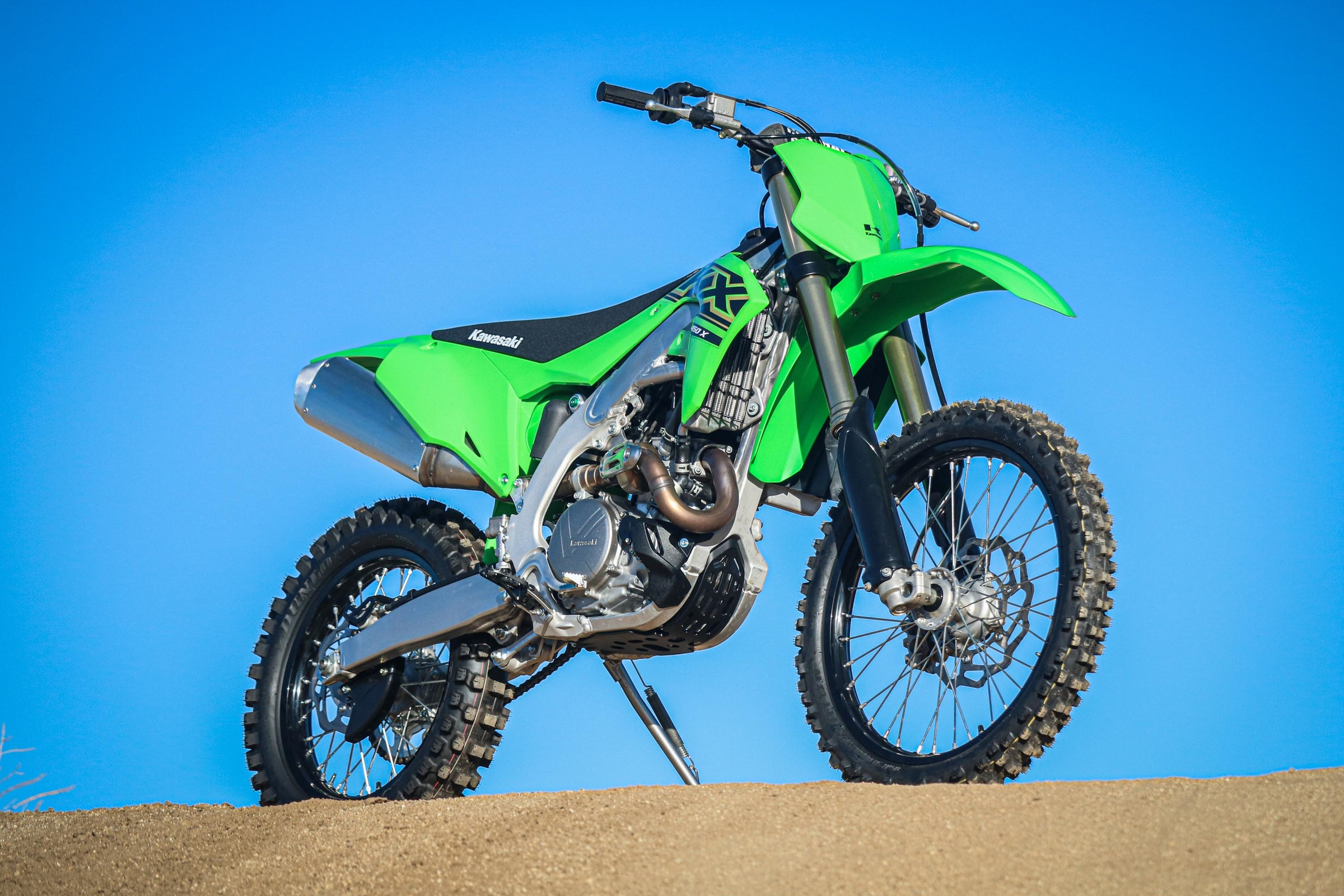 Racer X Films: 2021 Kawasaki KX250X & KX450X Intro