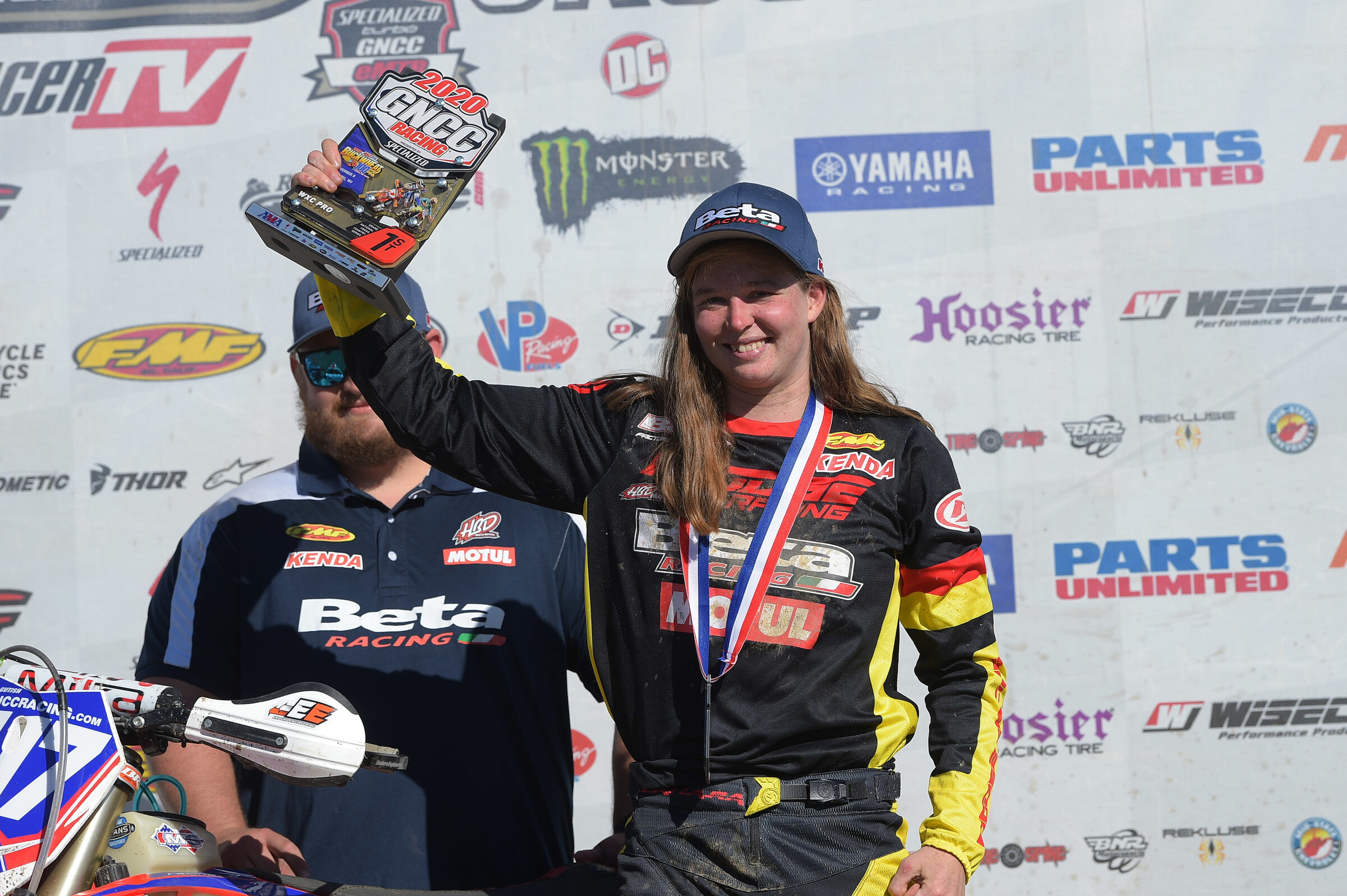 Rachel Gutish (Factory Beta USA) battled to earn her first-ever WXC class win.