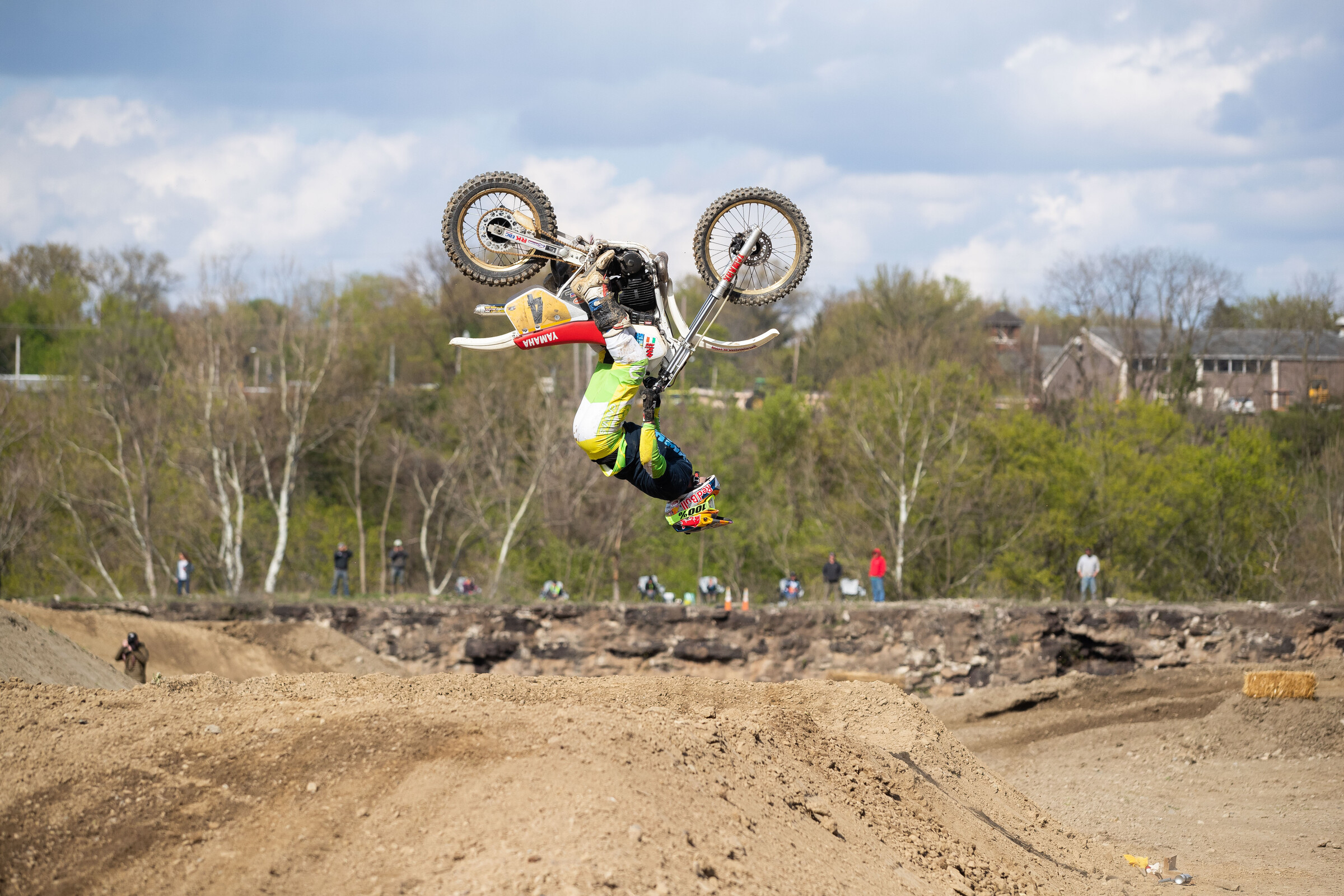Travis Pastrana backflipped a Yamaha YZ490 from the 1990s!