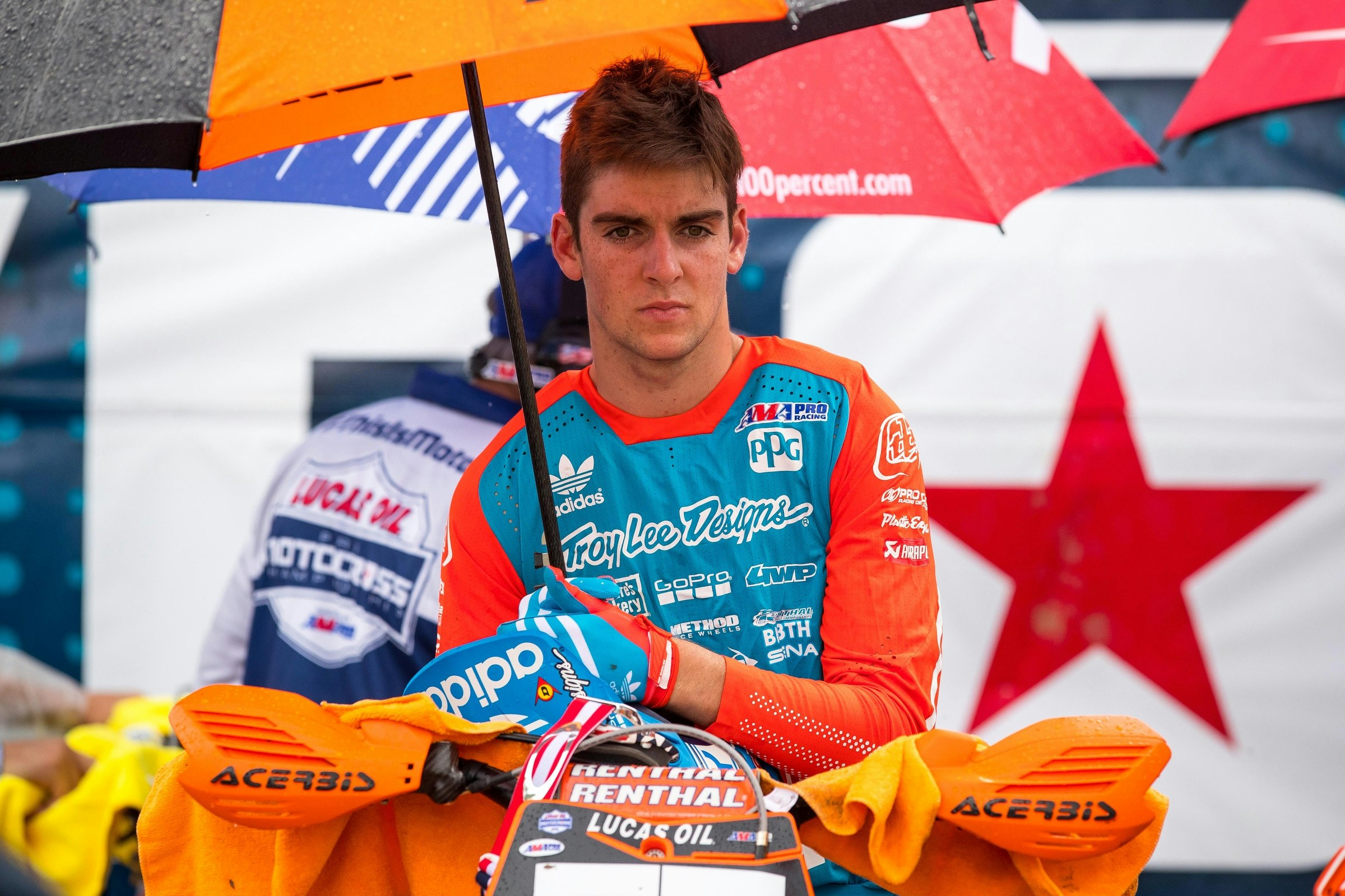 Derek Drake Suffers Femur Compound Fracture