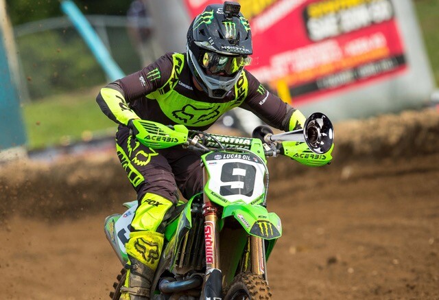 Cianciarulo on his horn-equipped KX450.