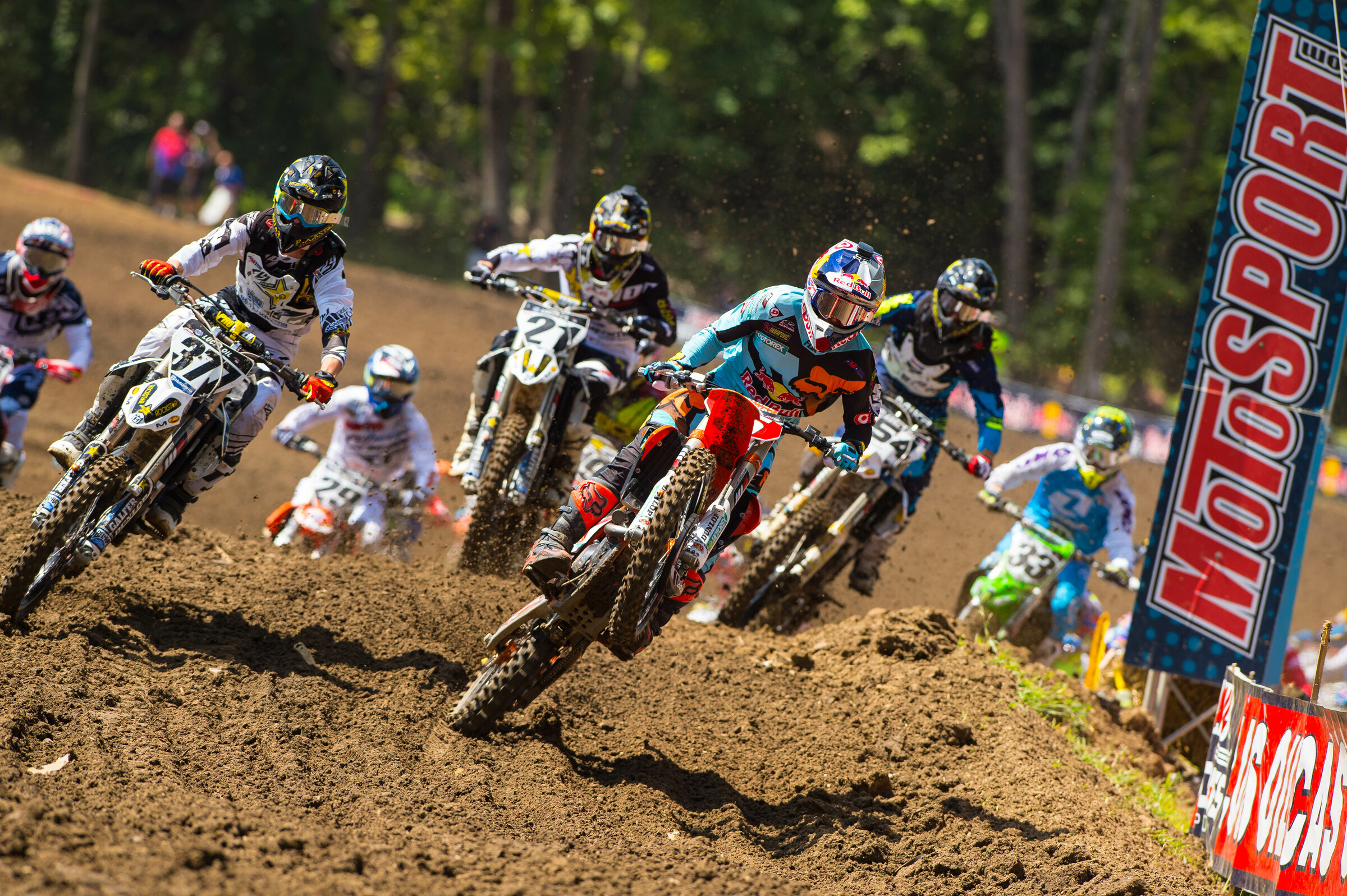 Ryan Dungey leading the 450 Class at the 2015 Ironman National.