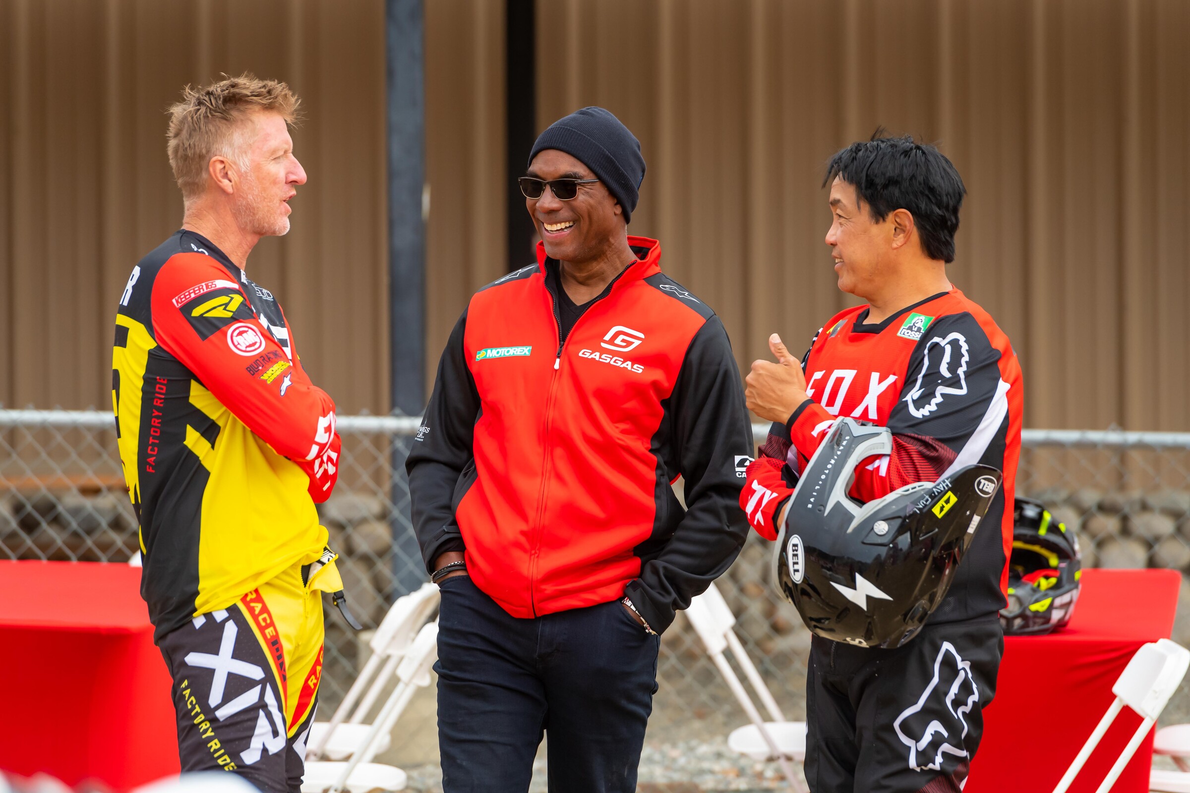 Keefer and Swap bench-race with Andy Jefferson. 