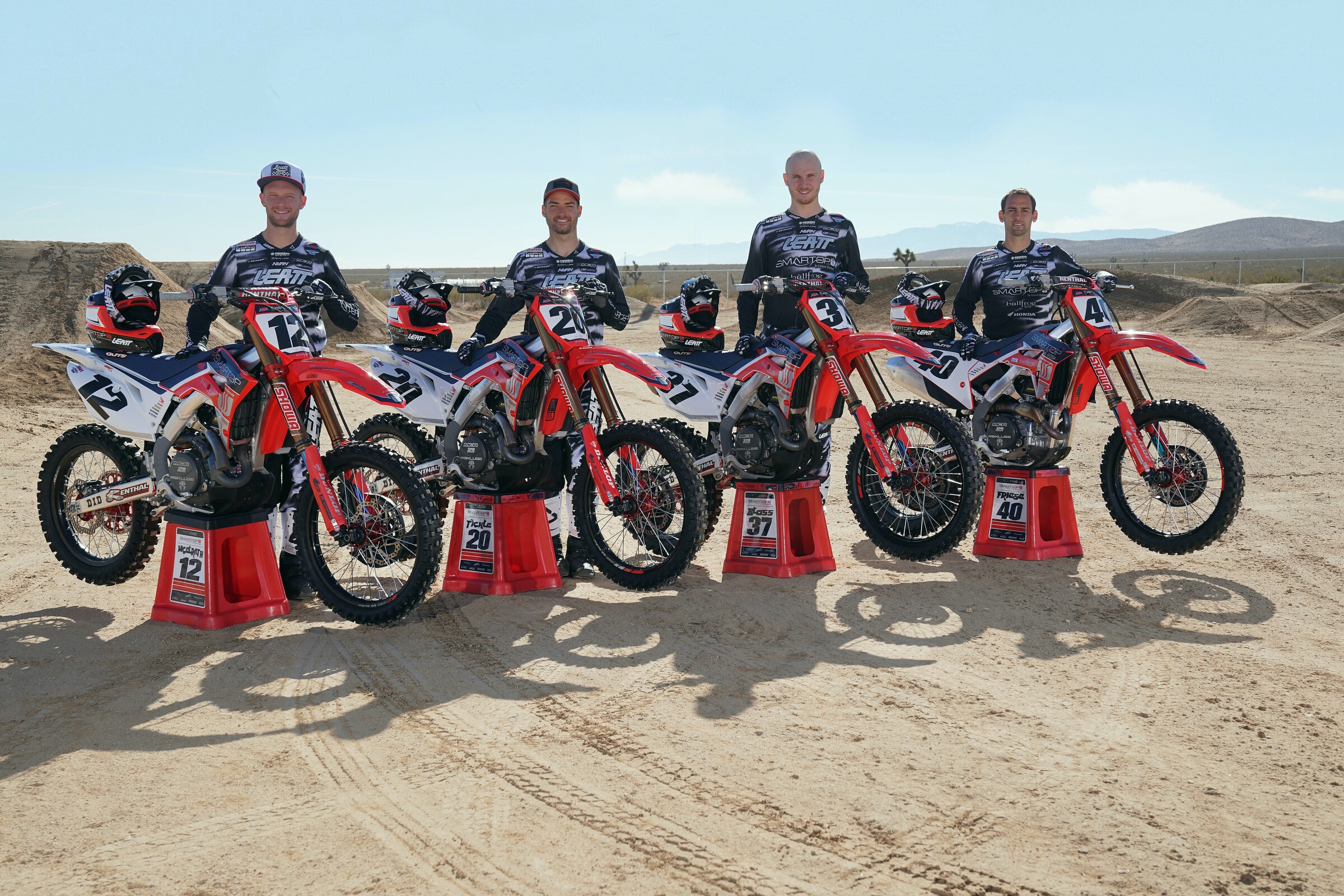 2021 SmarTop/Bullfrog Spas/MotoConcepts Honda team photo