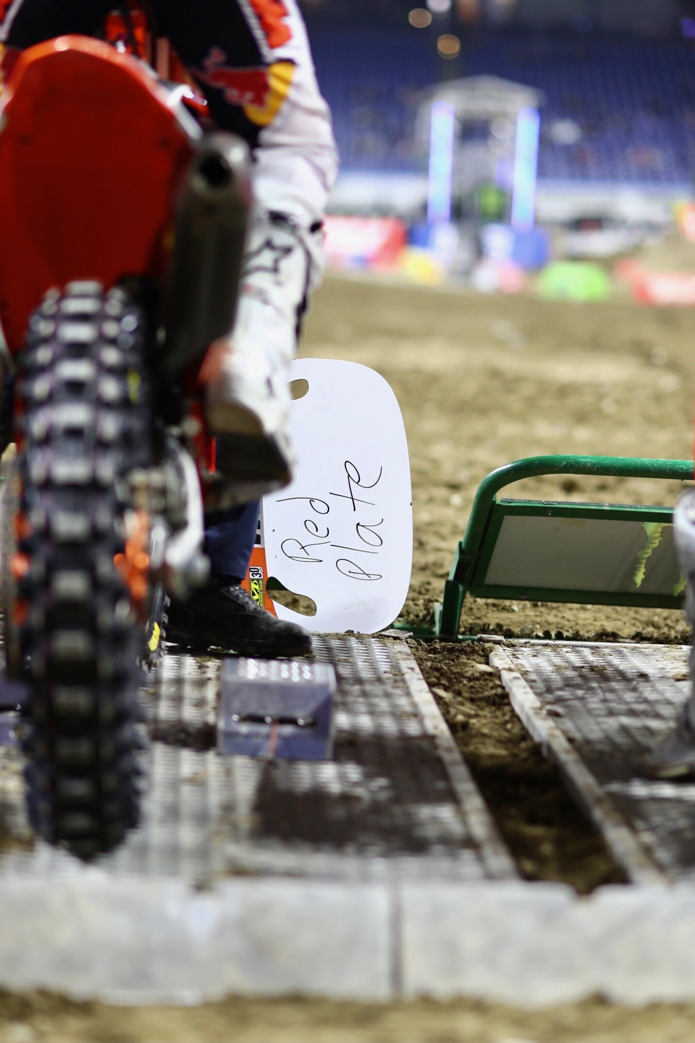 Cooper Webb lined up next to Ken Roczen in the 450SX main event and he wanted a specific message on his pit board prior to the start of the race.