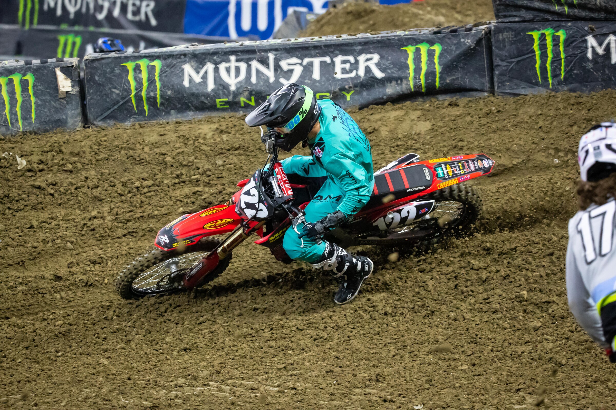 Hand during qualifying at the Indianapolis 2 Supercross.