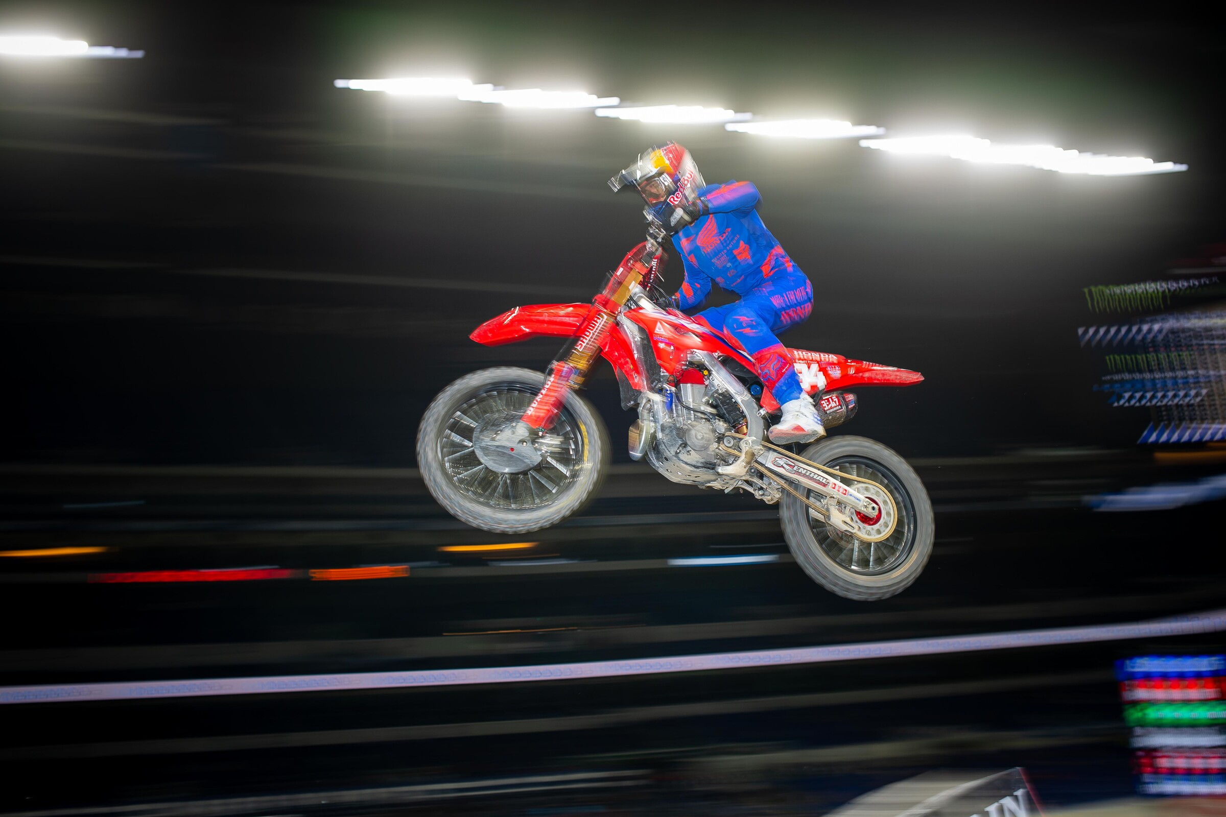 Ken Roczen holds a 16-point lead in the 450SX championship.