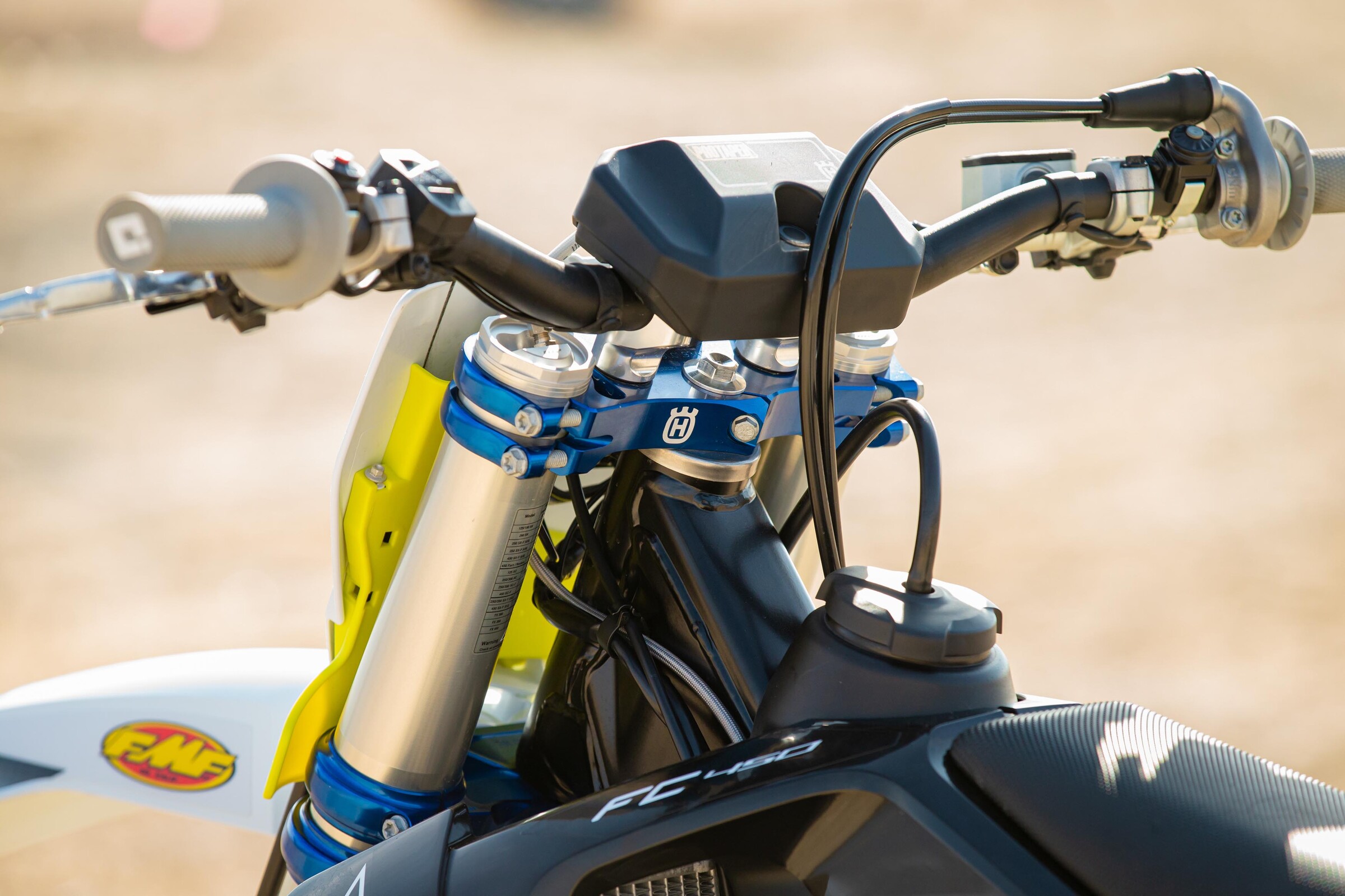 21_FE_HUSKY_OWENSCE8U5750