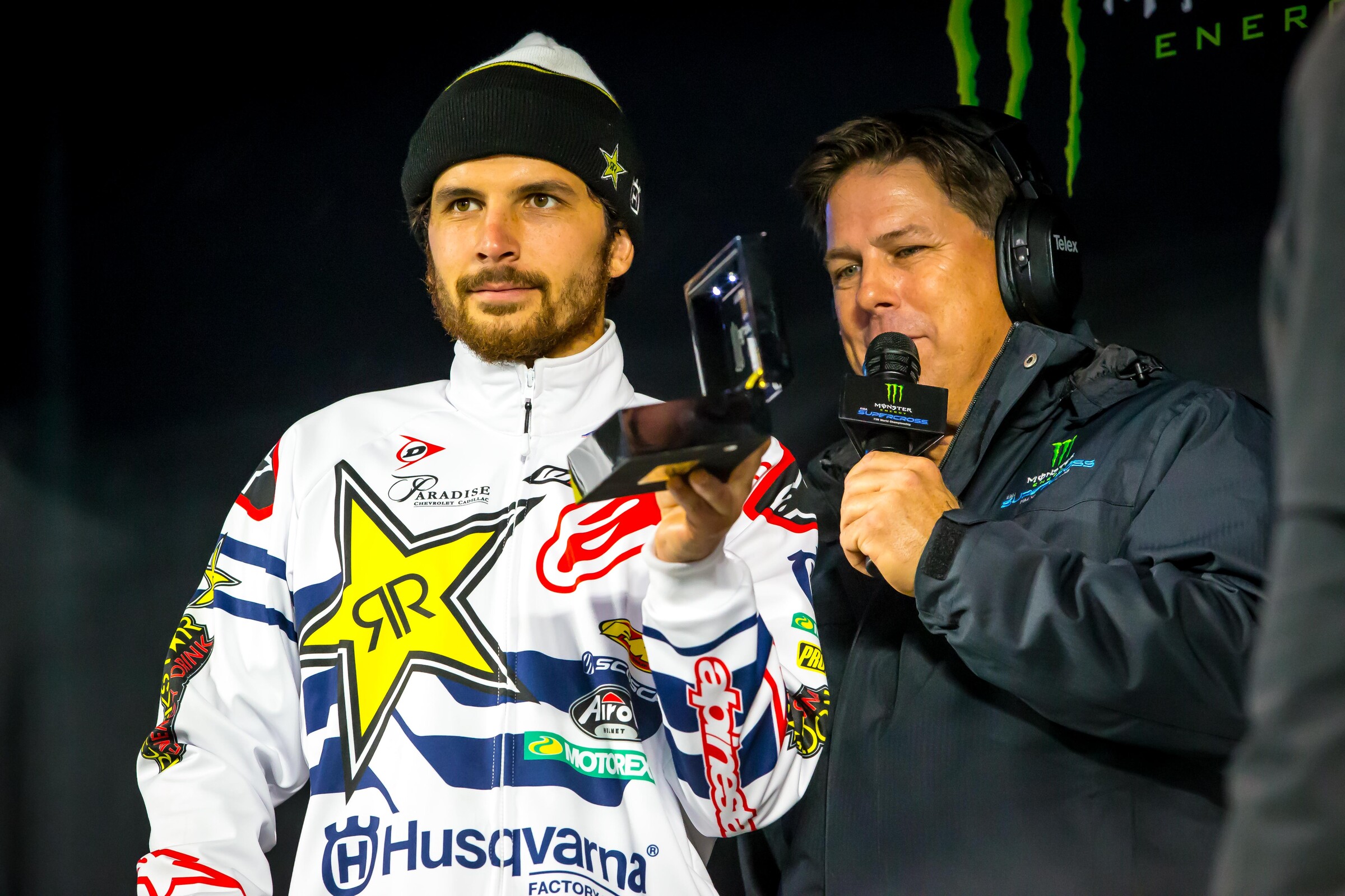 El Hombre receiving his 2018 championship ring at the 2019 season-opener.