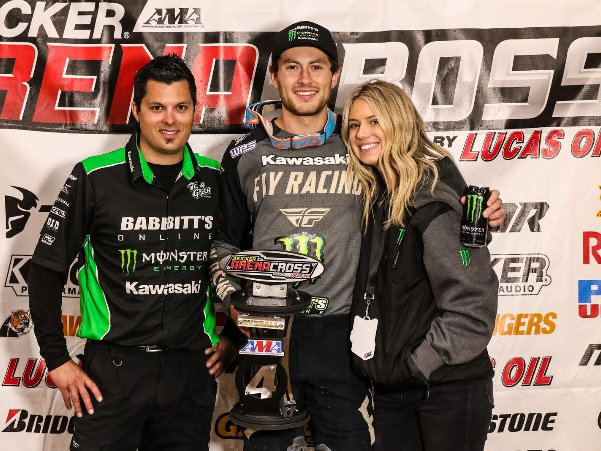 Isaac Teasdale & co. celebrating his fourth-place finish.