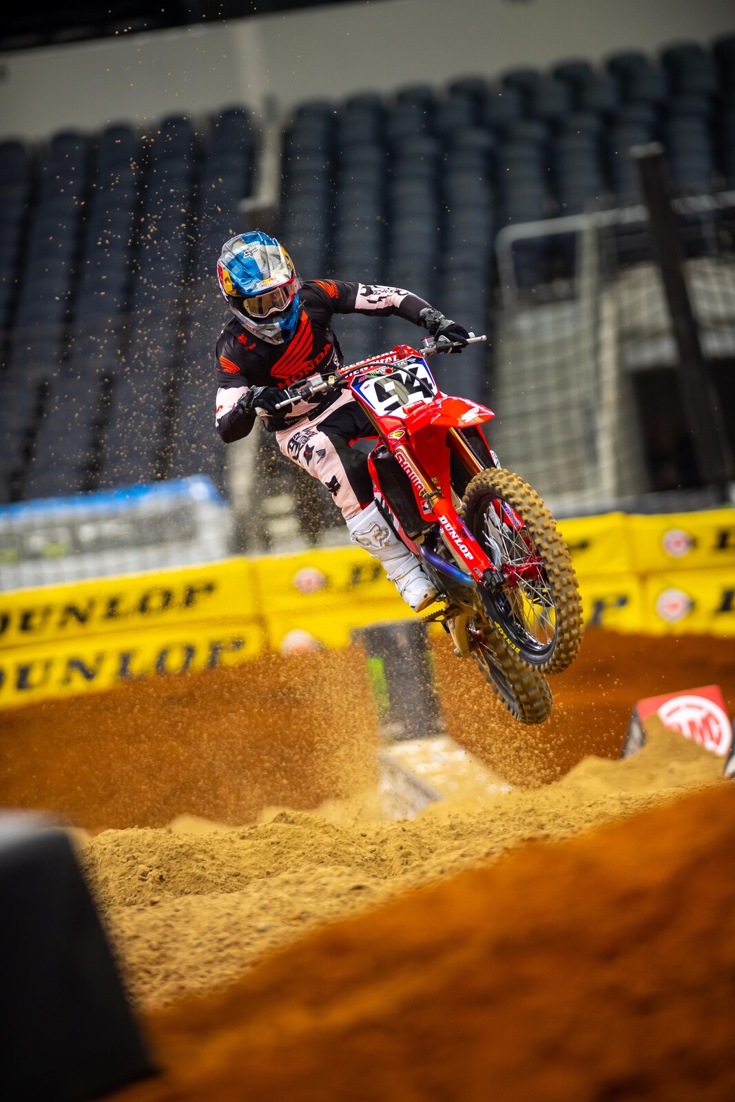 Ken Roczen looked quick but his teammate Chase Sexton ended up the top 450 qualifier.