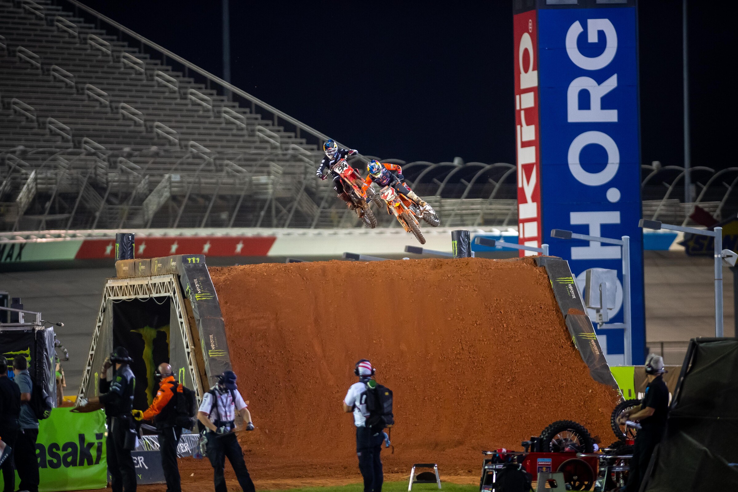 Webb leading Roczen over the over-under bridge.