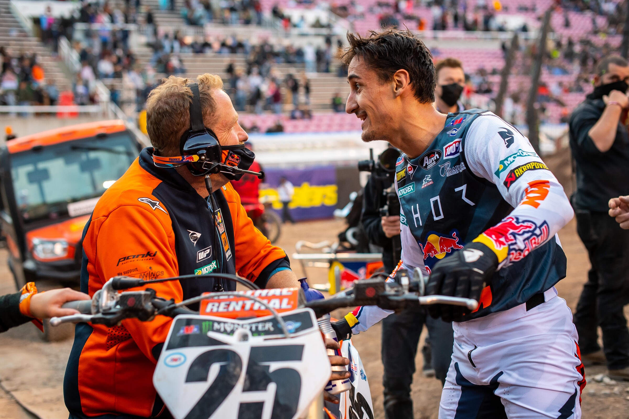 Mechanic Frankie Latham with Musquin after the Salt Lake City 1 Supercross main event.