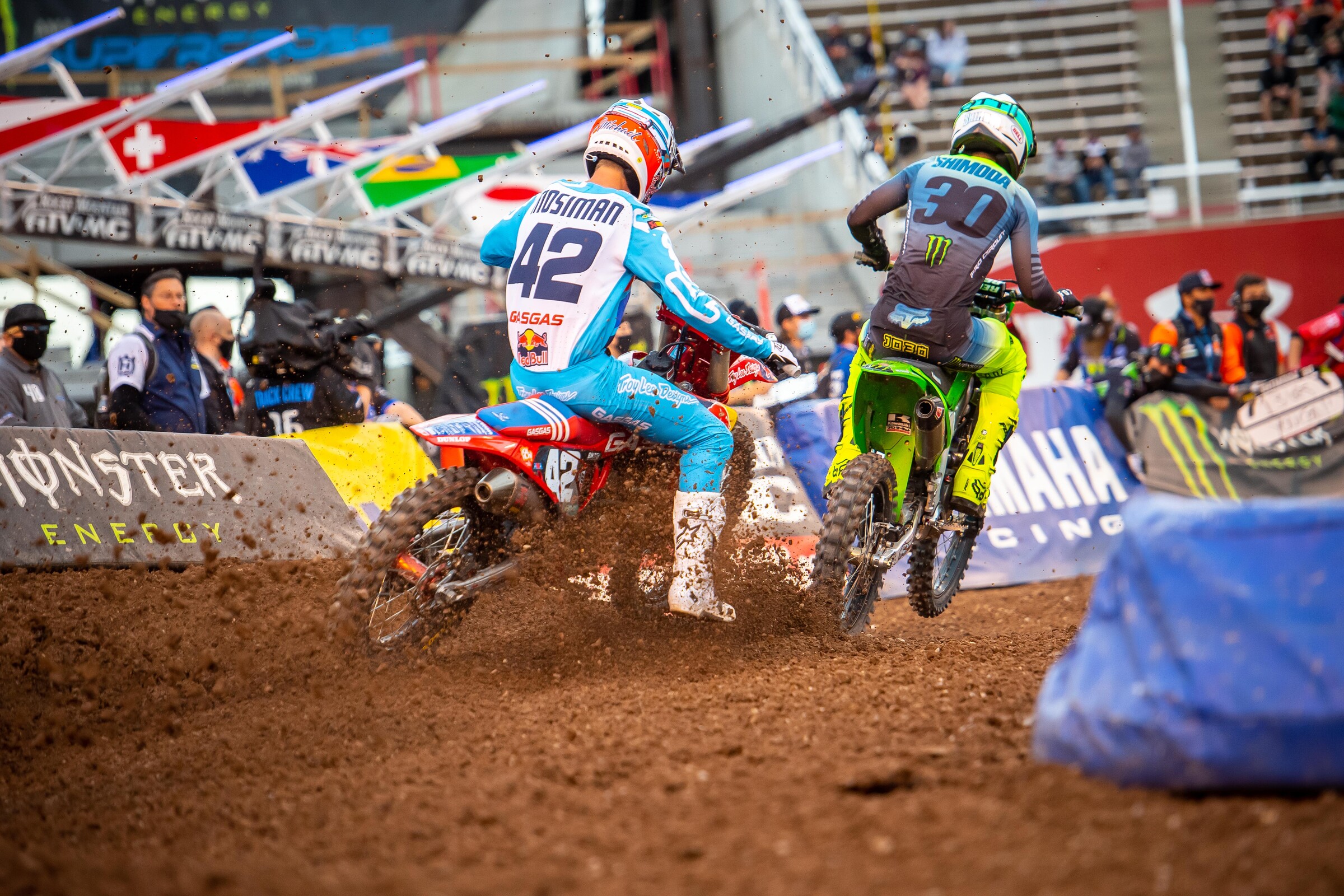 Michael Mosiman hounded Jo Shimoda for the lead of the race for several laps.