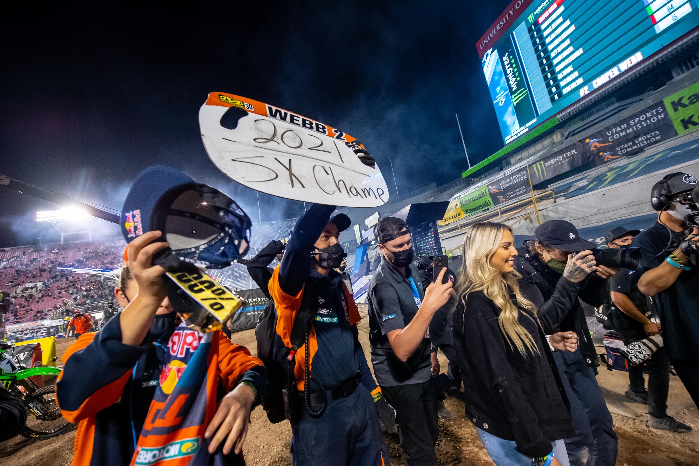 The last-lap message from Webb's mechanic Carlos Rivera.