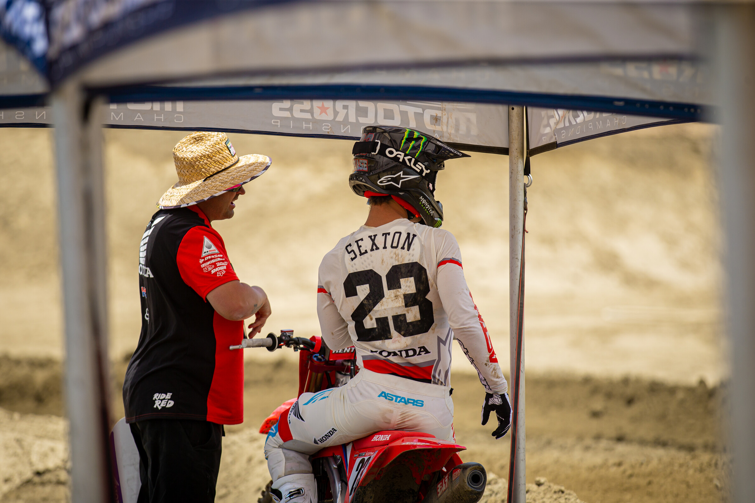 FOX_RACEWAY_PRESS_C92Q3278