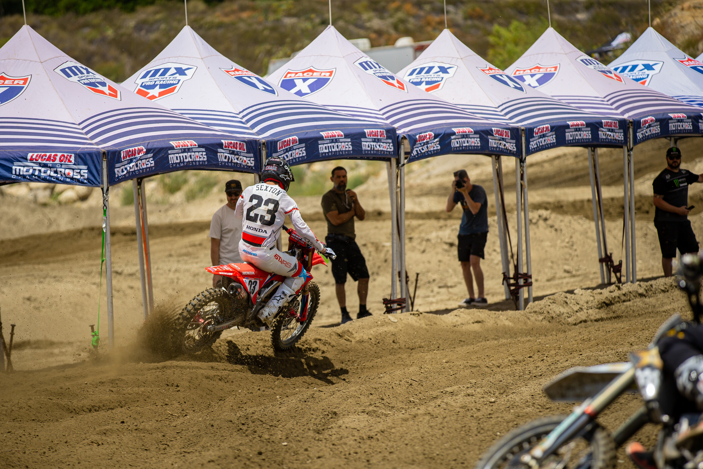 FOX_RACEWAY_PRESS_C92Q3466