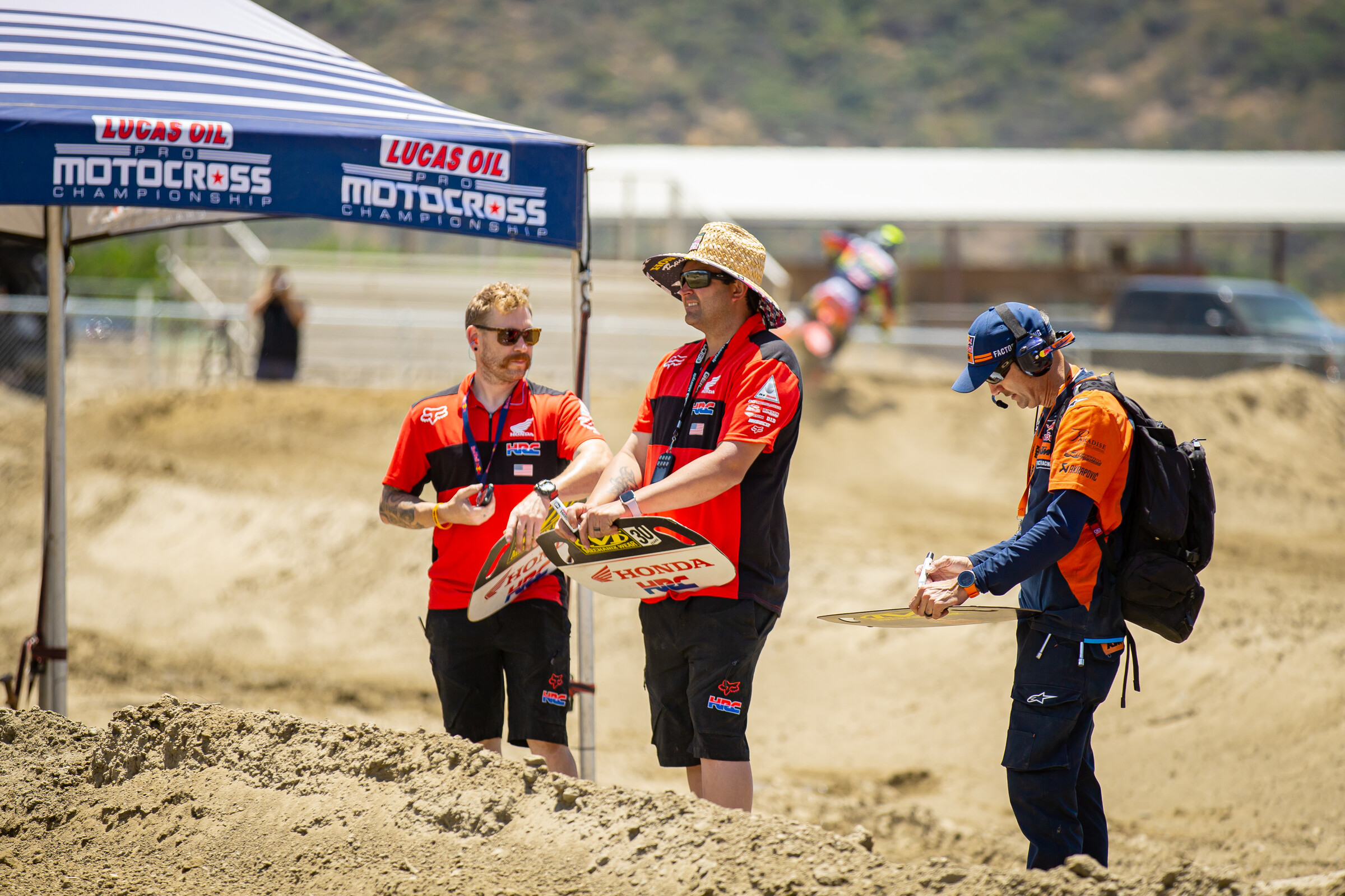 FOX_RACEWAY_PRESS_C92Q3712