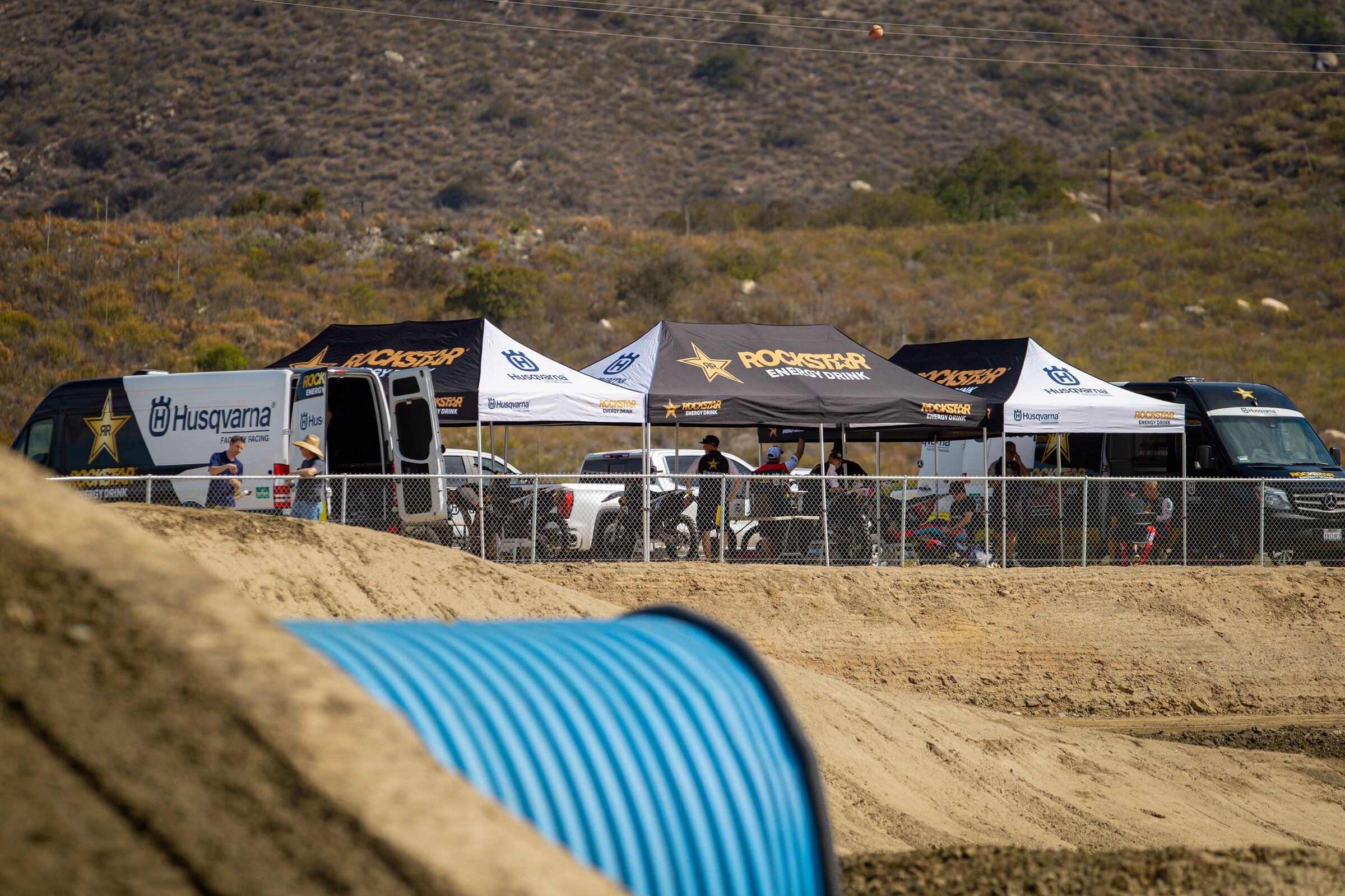 FOX_RACEWAY_PRESS_CE8U5249