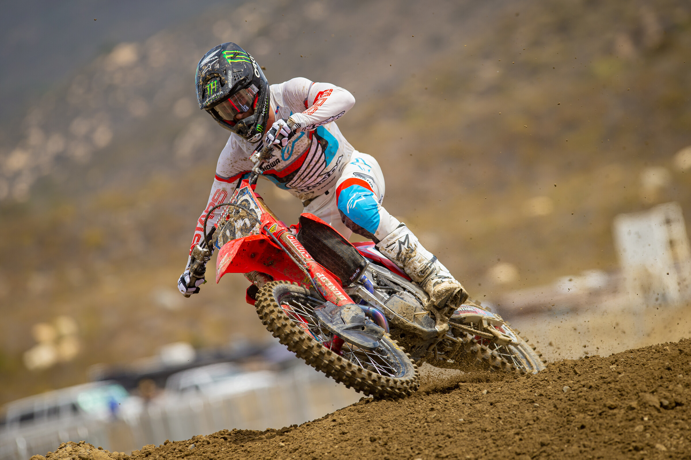 FOX_RACEWAY_PRESS_CE8U7664