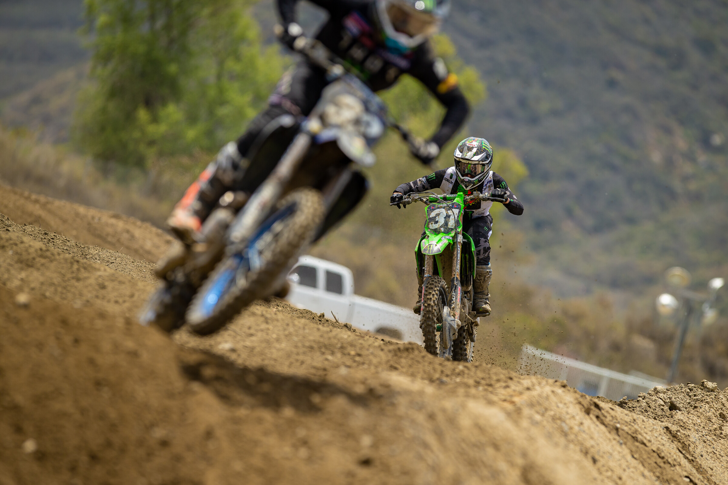 FOX_RACEWAY_PRESS_CE8U8572