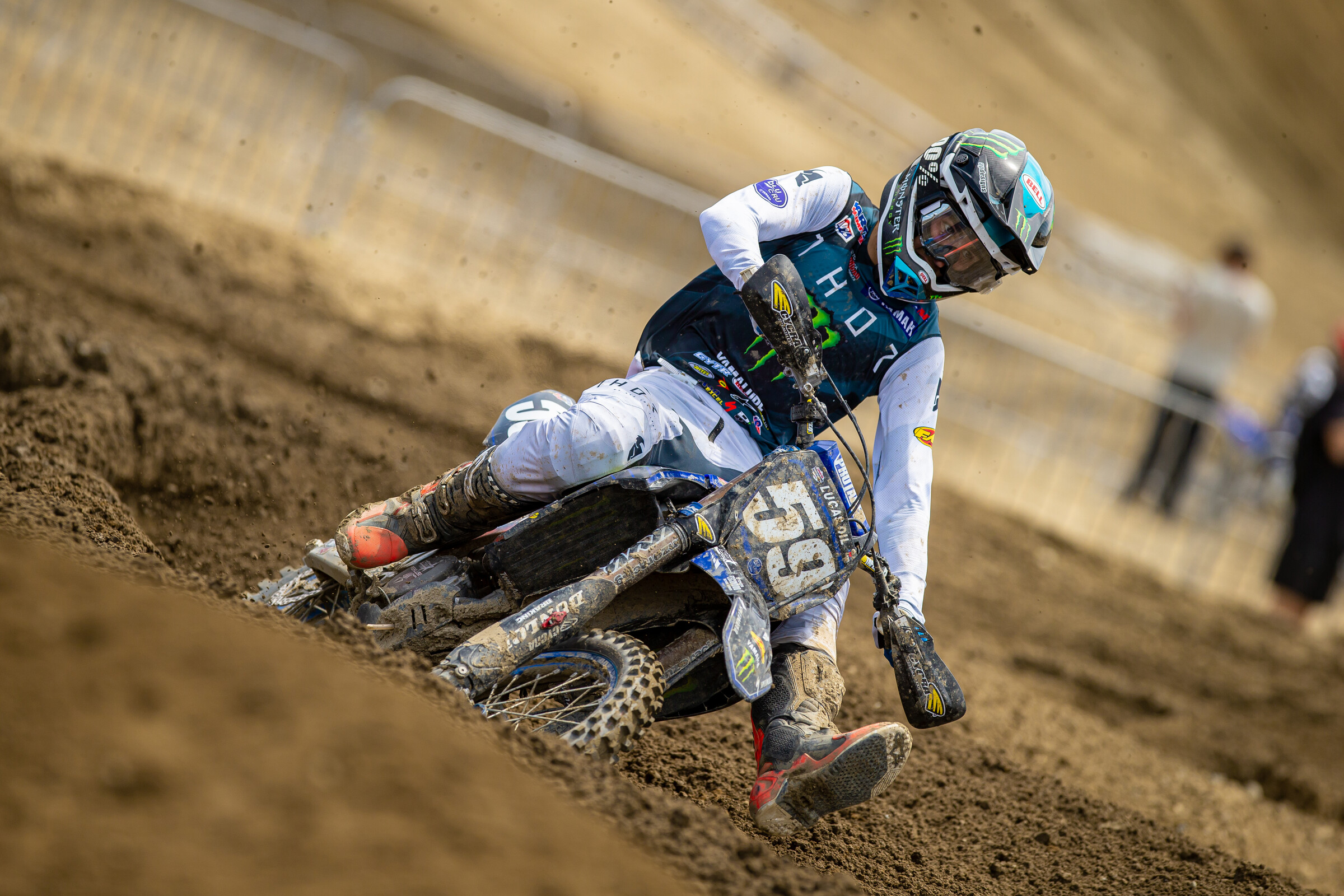 FOX_RACEWAY_PRESS_CE8U8395