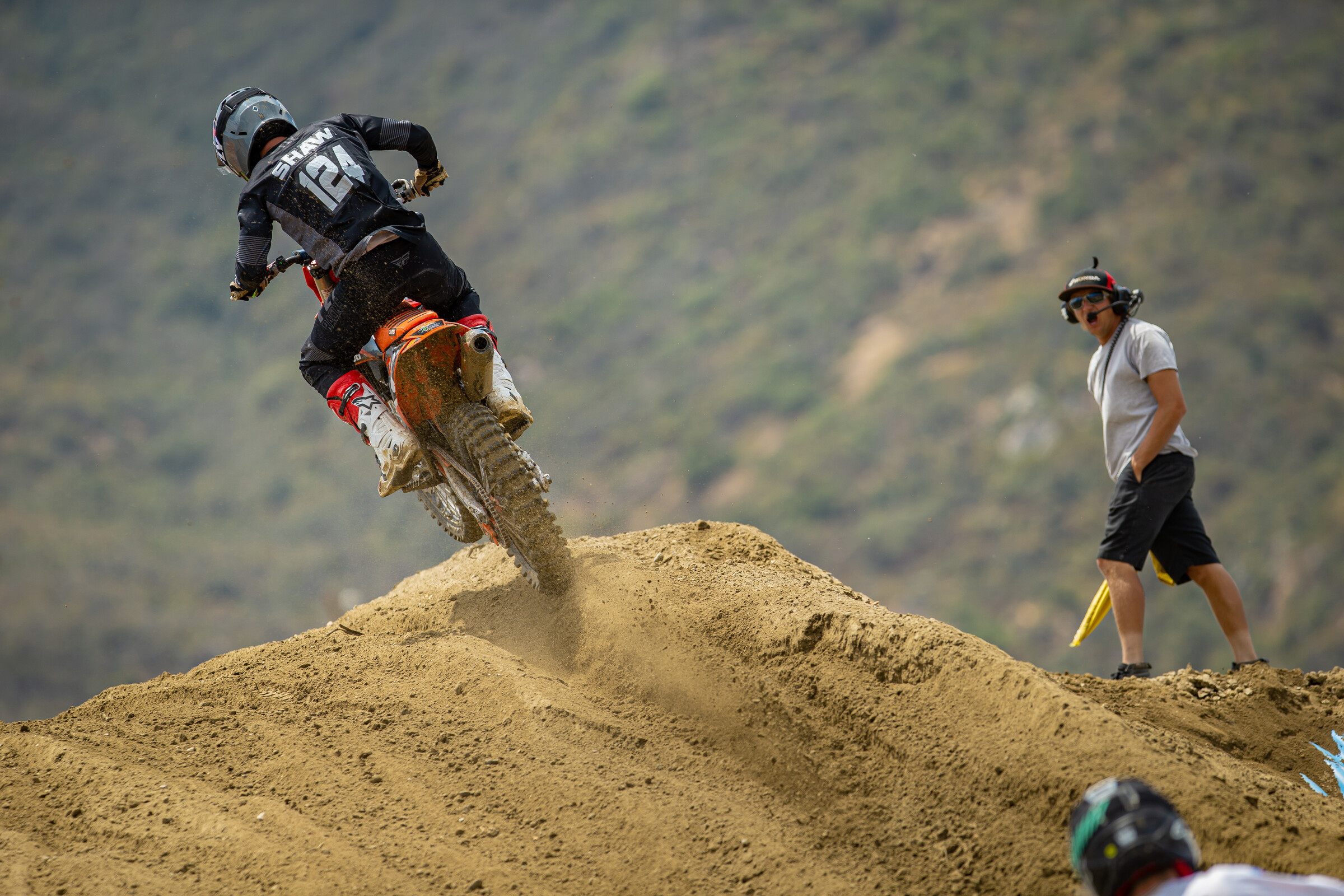 FOX_RACEWAY_PRESS_CE8U8755