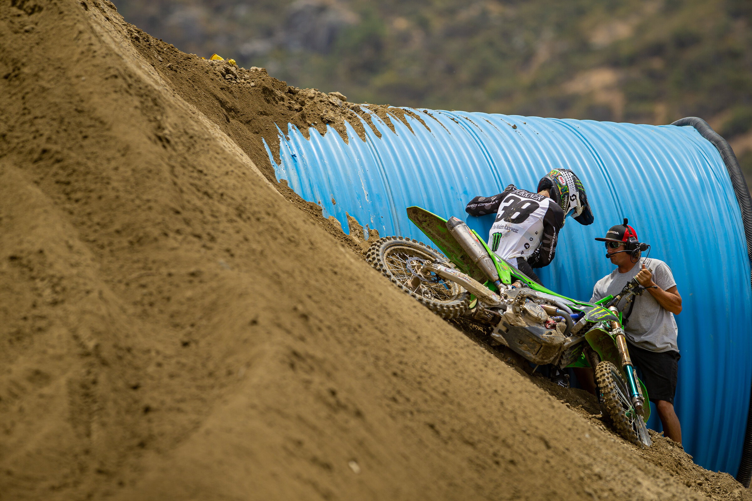 FOX_RACEWAY_PRESS_CE8U8708