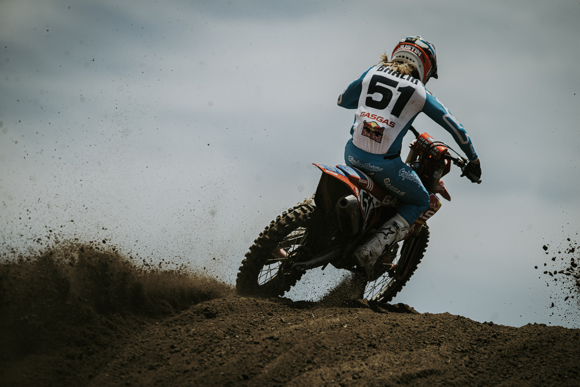 FOX_RACEWAY_PRESS_CE8U9059