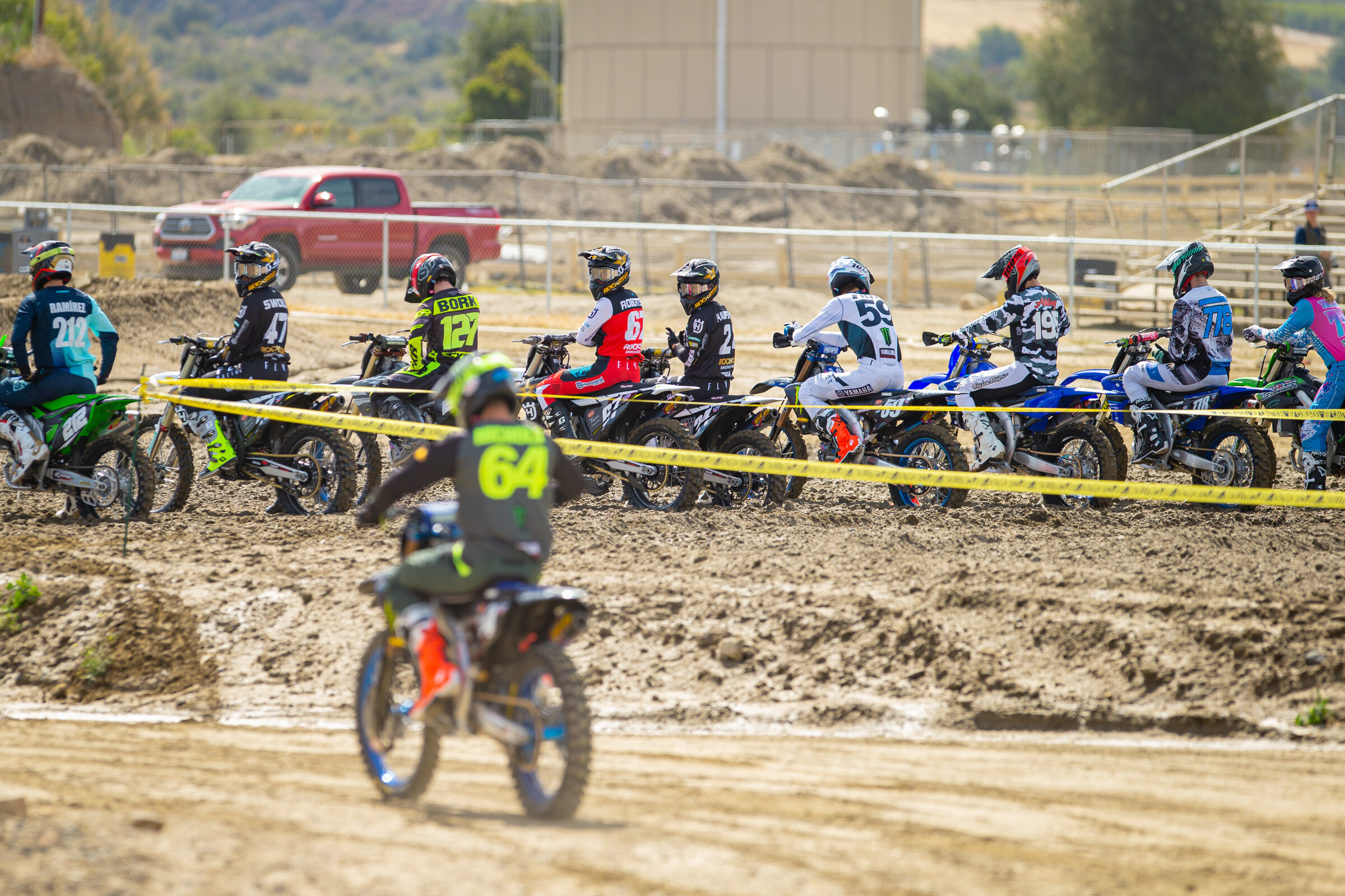 FOX_RACEWAY_PRESS_CE8U5469