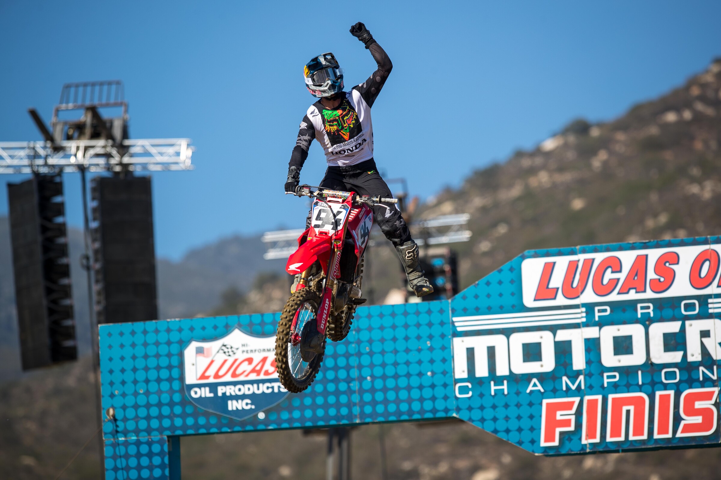 Ken Roczen took the win in the second moto at Fox Raceway.