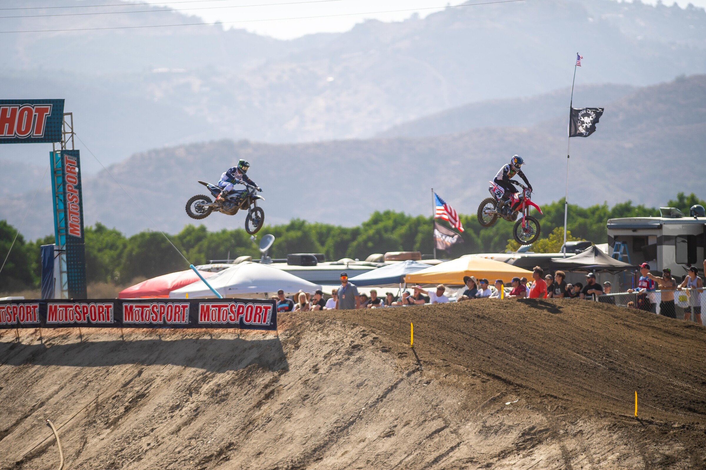 Roczen leading Aaron Plessinger in the second moto.