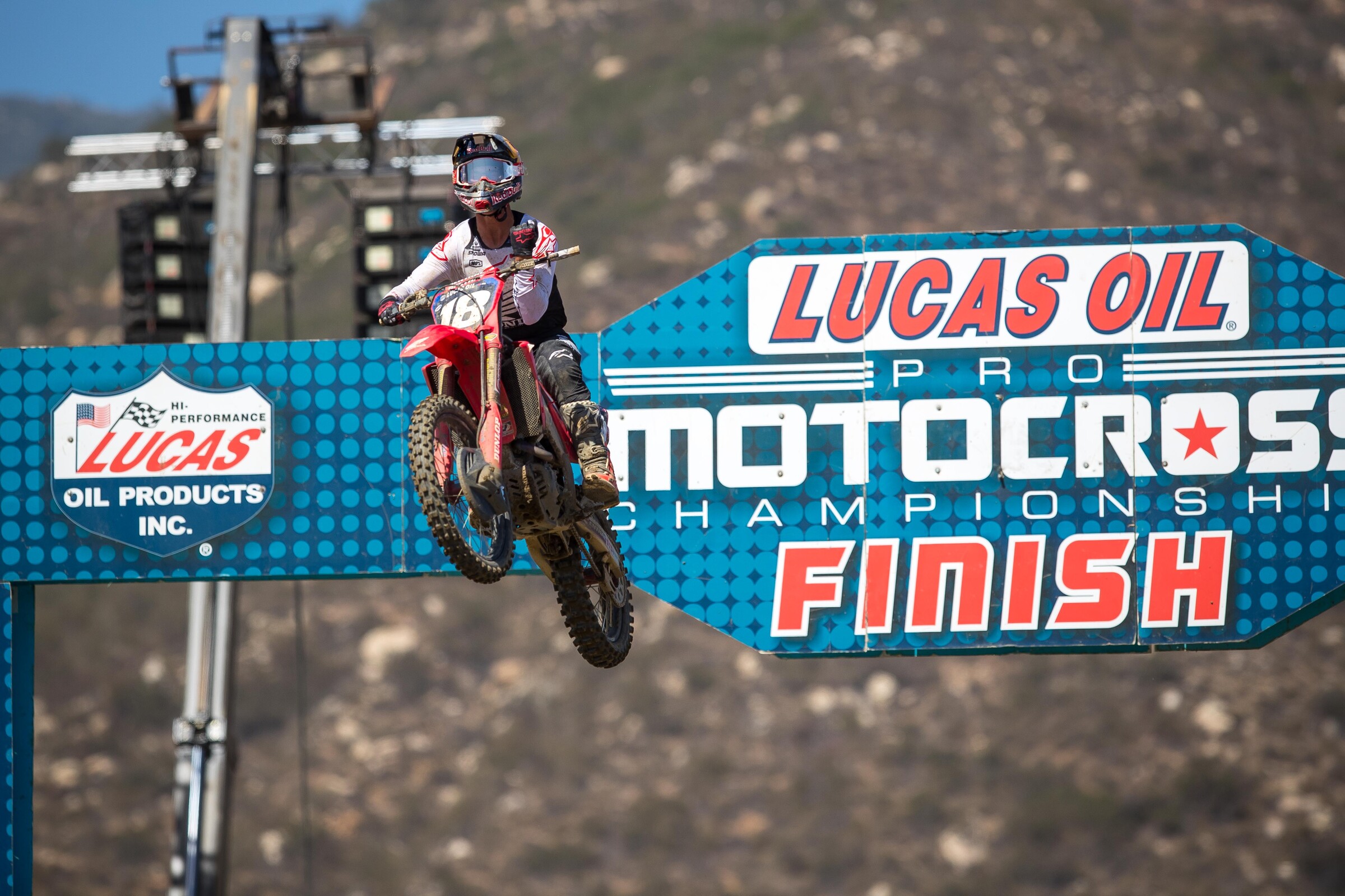 Jett with a big fist pump over the finish line in the second moto, taking the moto win and the first 250 Class overall win of the 2021 season.